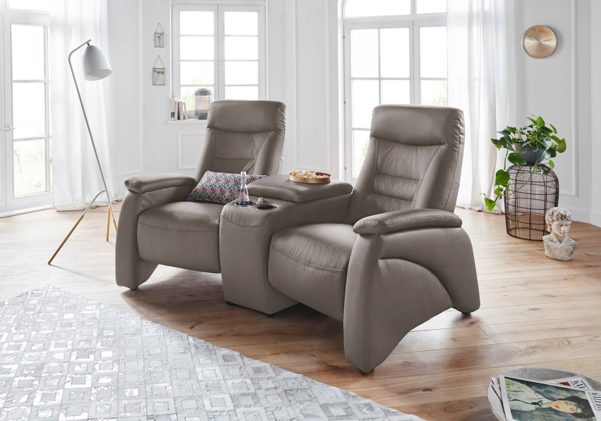 exxpo - sofa fashion 2,5-Sitzer »Ascoli, Kinosofa mit hohem Sitzkomfort, bequeme Armlehnen«, inkl. Relaxfunktion, mit Ablage und Staufach, hohe Rückenlehne von exxpo - sofa fashion