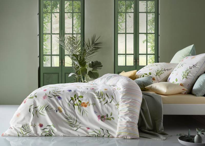 fleuresse Wendebettwäsche »Bed Art S 4188 (2/3tlg.)«, (2 tlg.), Mako-Satin, florale Streifzüge von fleuresse