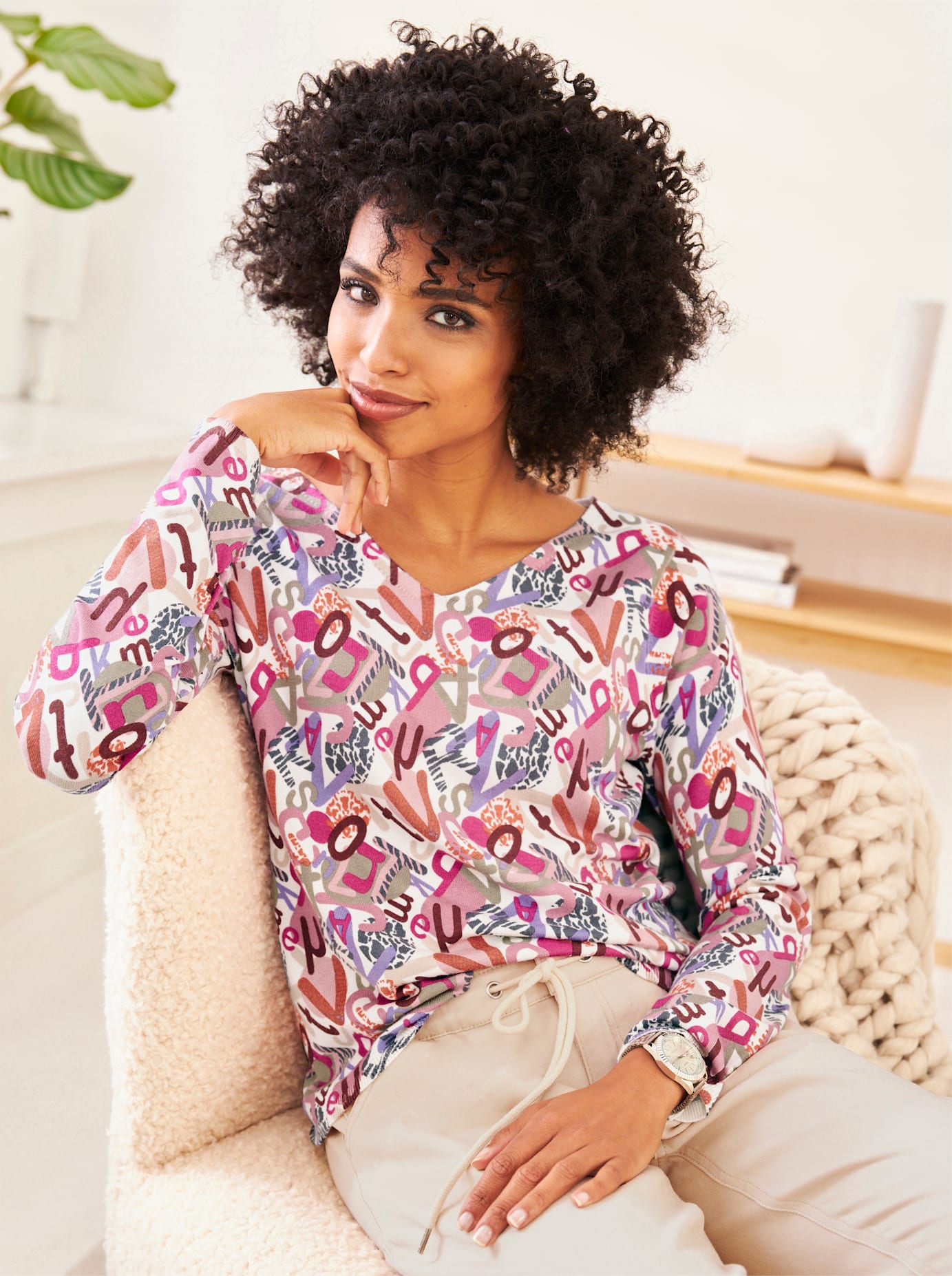 heine V-Ausschnitt-Pullover »Druck-Pullover« heine V-Ausschnitt-Pullover »Druck-Pullover« von heine