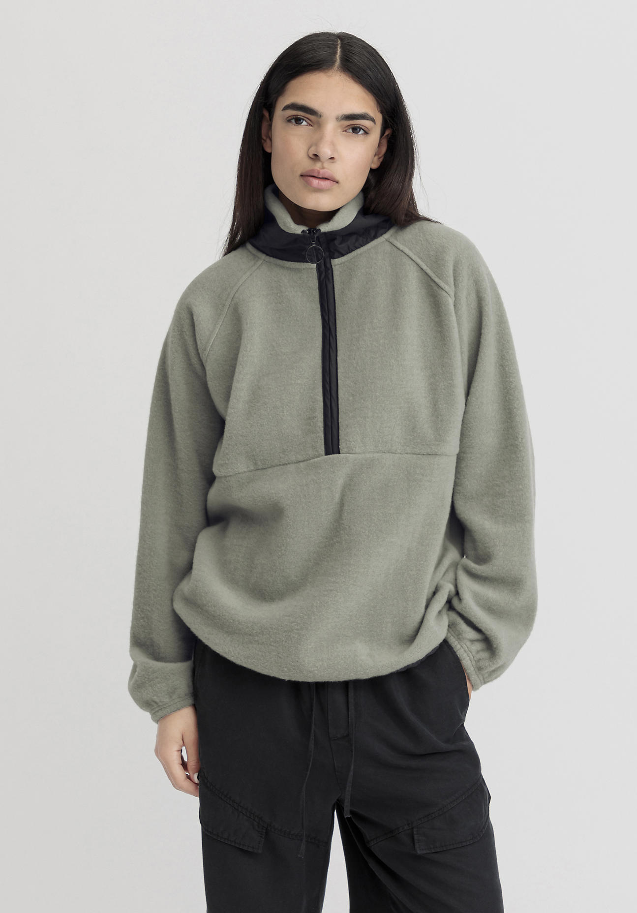 hessnatur Damen Wollfleece Troyer Oversize aus Bio-Merinowolle mit Bio-Baumwolle - grün GrösseS von hessnatur