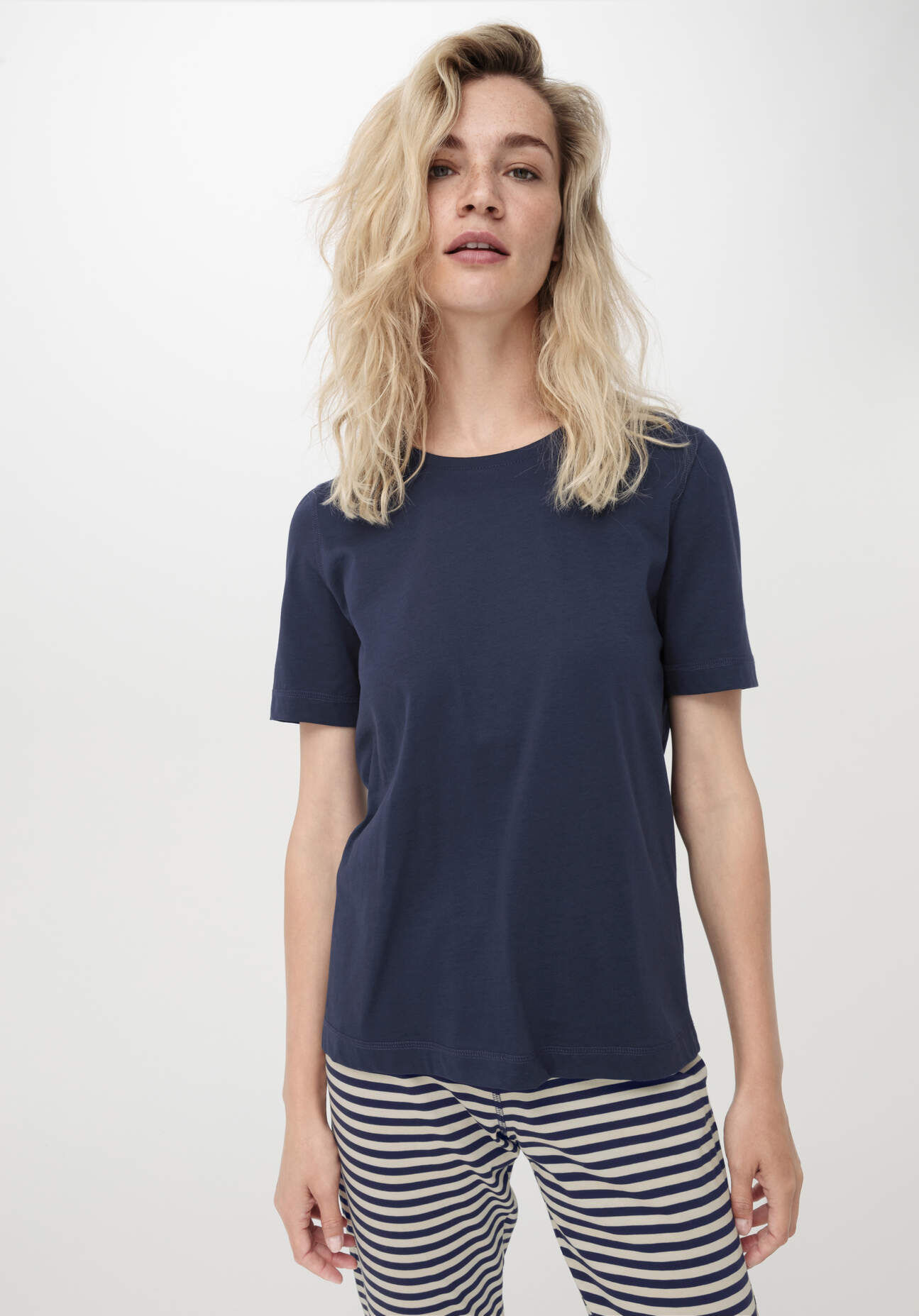hessnatur Damen Schlafshirt Regular PURE COTTON - blau Grösse34 hessnatur Damen Schlafshirt Regular PURE COTTON - blau Grösse34 von hessnatur