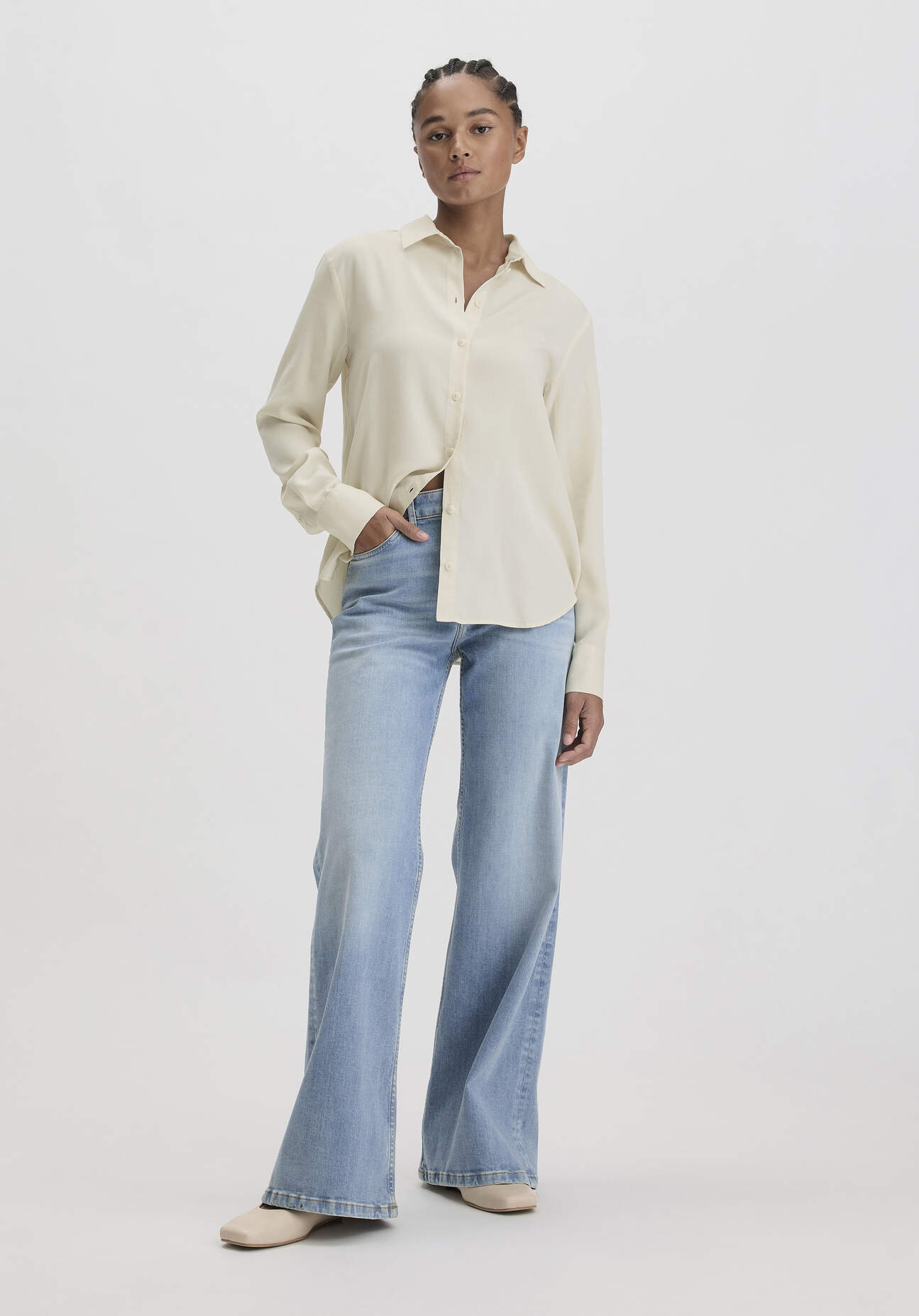 hessnatur Damen Jeans ALVA High Rise Wide Leg aus Bio-Denim - blau Grösse28/32 hessnatur Damen Jeans ALVA High Rise Wide Leg aus Bio-Denim - blau Grösse28/32 von hessnatur