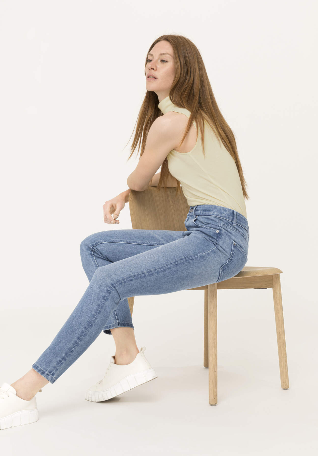 hessnatur Damen Jeans HANNA High Rise Mom aus Bio-Denim - blau Grösse32/32 hessnatur Damen Jeans HANNA High Rise Mom aus Bio-Denim - blau Grösse32/32 von hessnatur