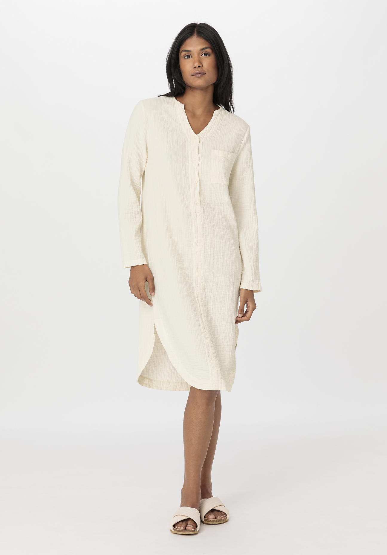 hessnatur Damen Musselin Nachthemd Relaxed PURE COMFORT aus Bio Baumwolle - naturfarben Grösse44 von hessnatur