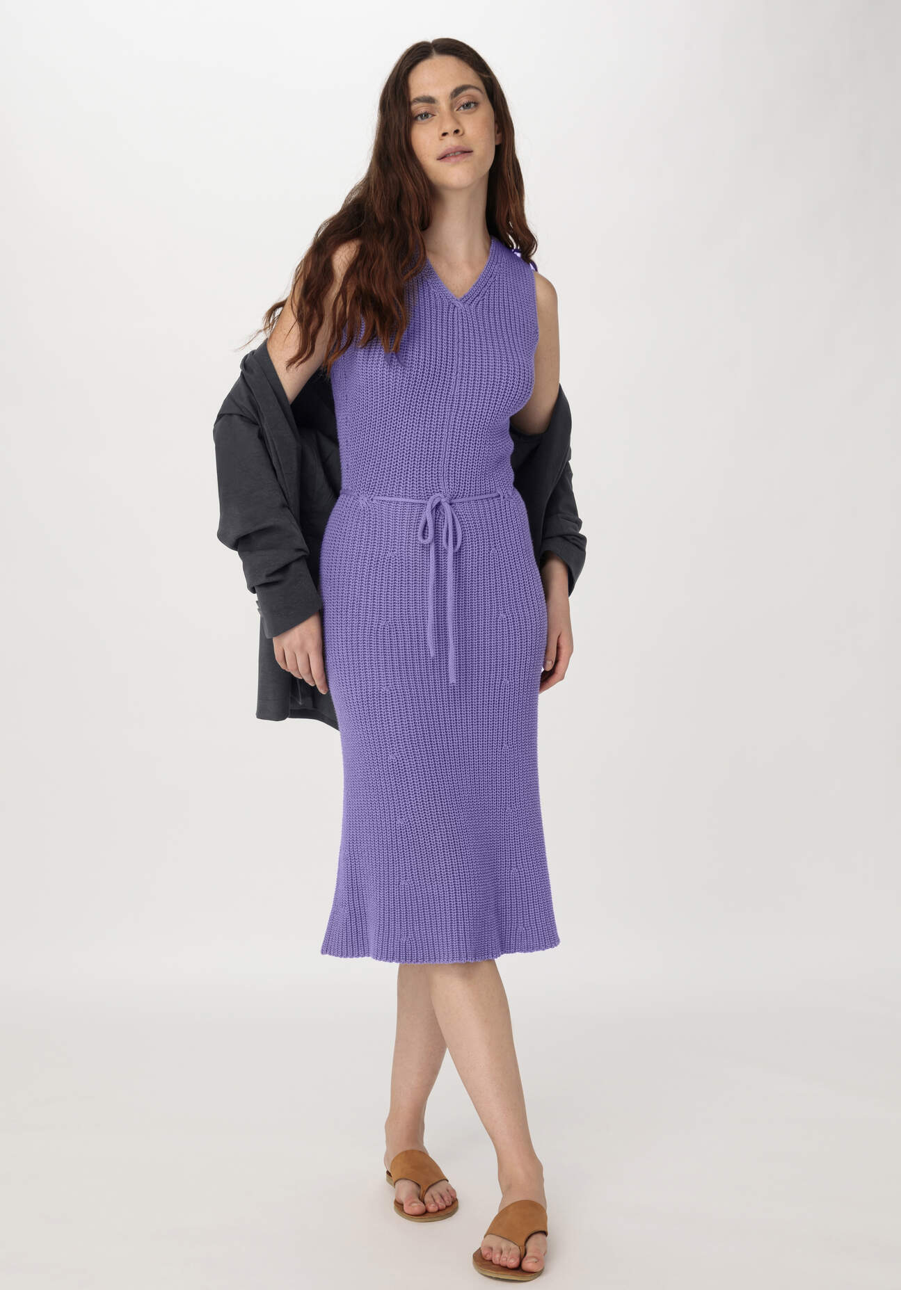 hessnatur Damen Strickkleid Midi Slim aus Bio-Baumwolle - lila GrösseL hessnatur Damen Strickkleid Midi Slim aus Bio-Baumwolle - lila GrösseL von hessnatur