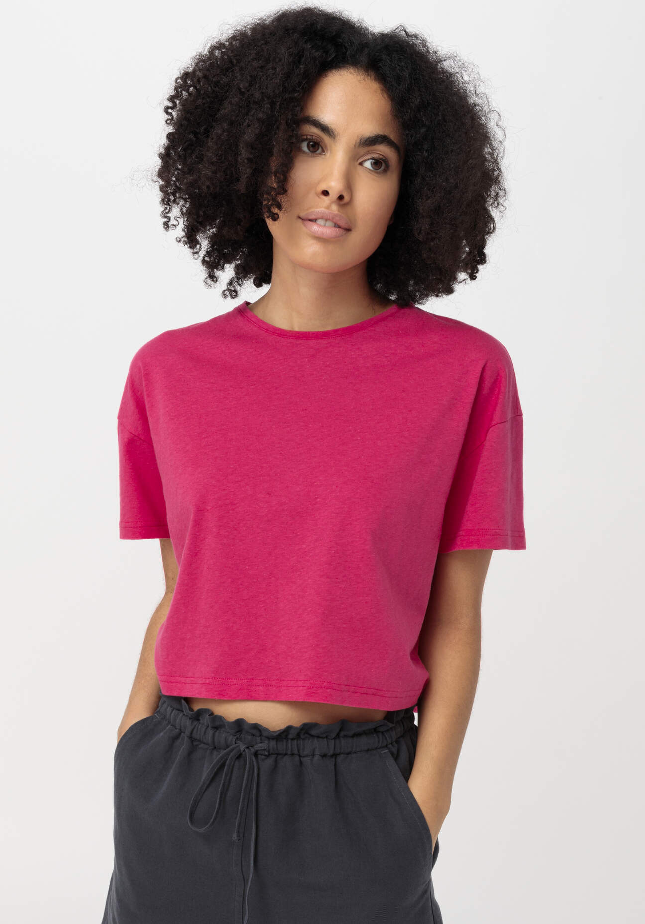 hessnatur Damen T-Shirt aus Bio-Baumwolle mit Hanf - lila Grösse46 hessnatur Damen T-Shirt aus Bio-Baumwolle mit Hanf - lila Grösse46 von hessnatur