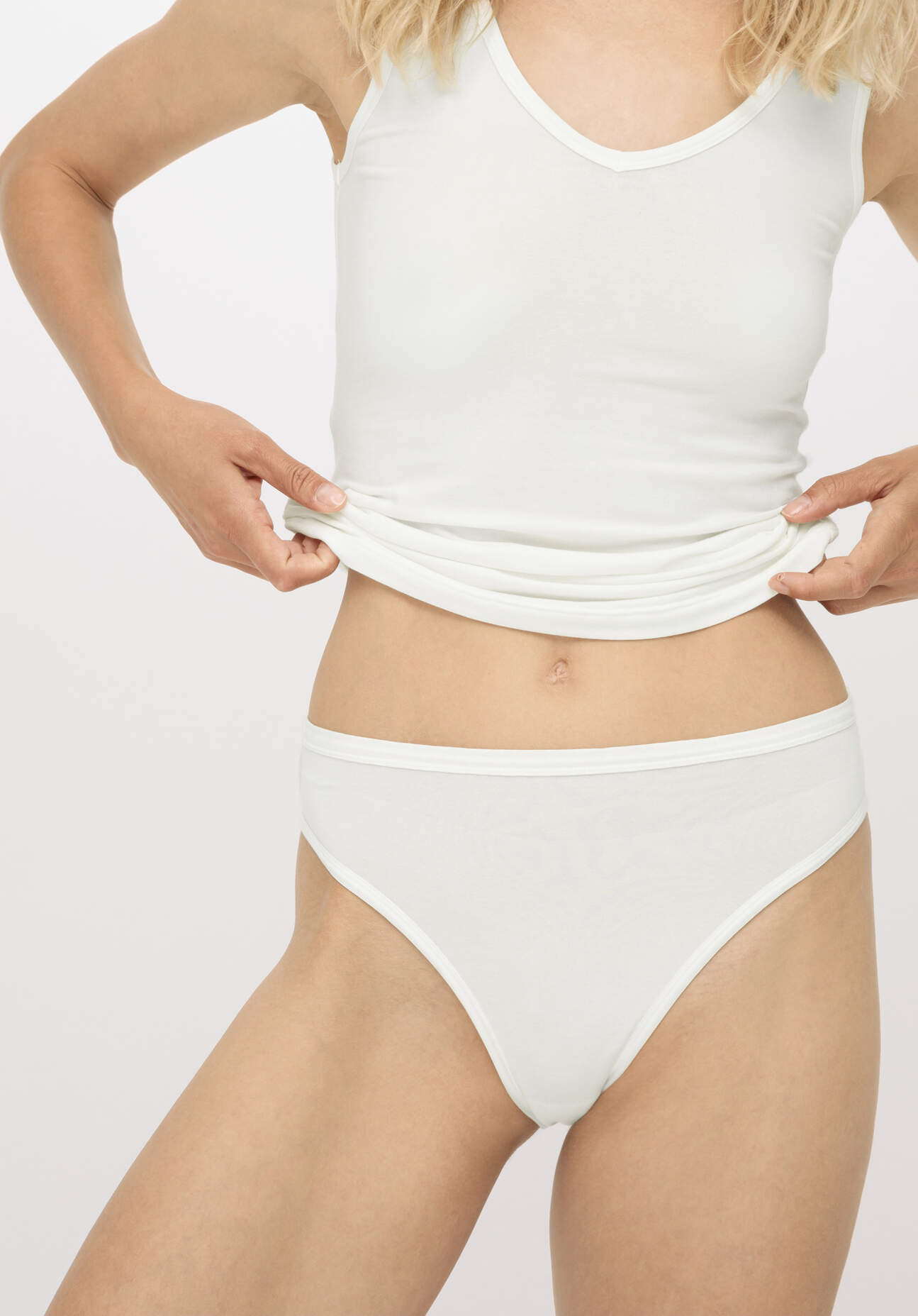 hessnatur Damen Taillenslip High Waist PURE BALANCE aus Bio-Baumwolle und TENCEL™ Modal - weiß Grösse36 hessnatur Damen Taillenslip High Waist PURE BALANCE aus Bio-Baumwolle und TENCEL™ Modal - weiß Grösse36 von hessnatur