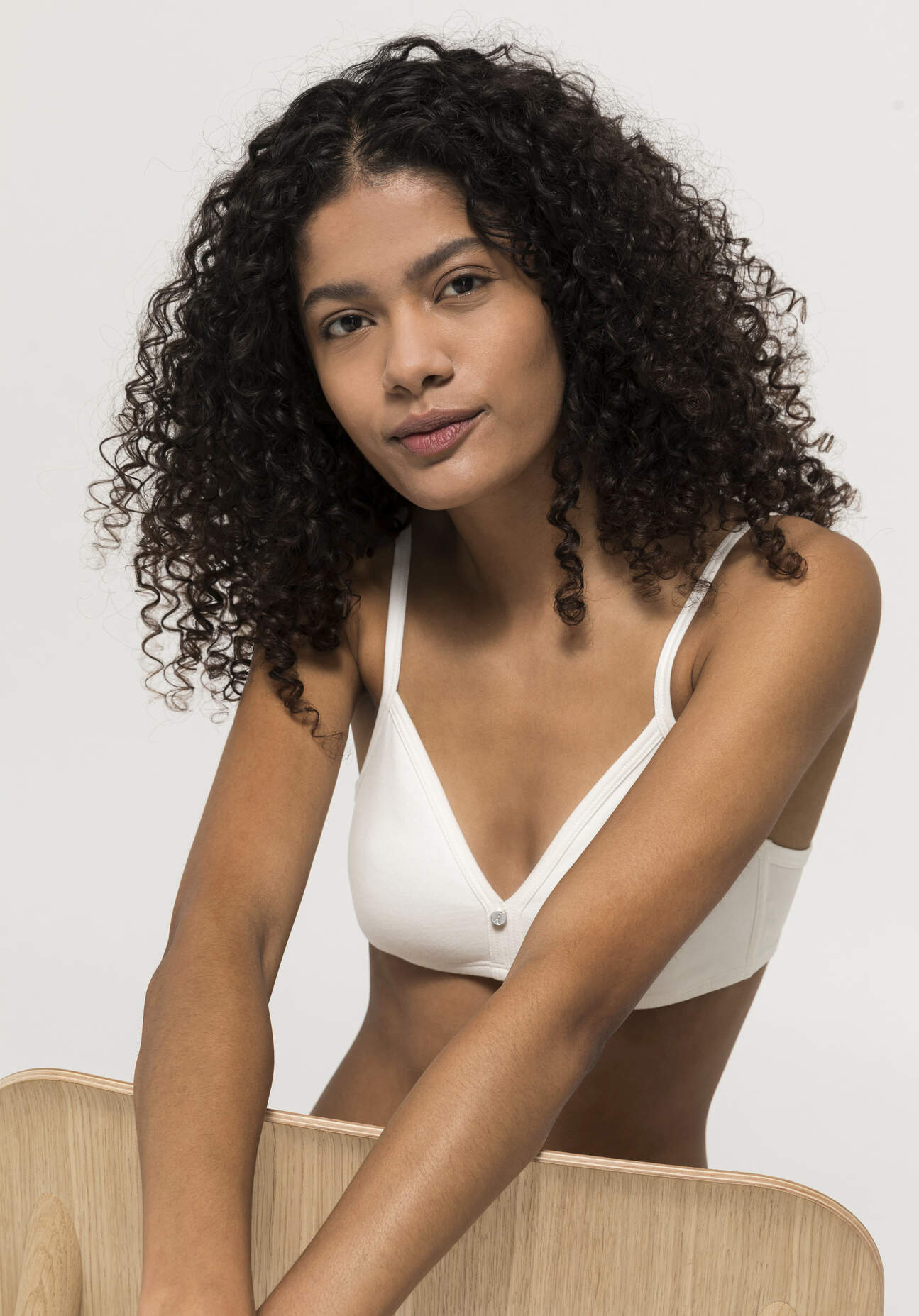 hessnatur Damen Triangel BH bügellos COTTON FEEL aus Bio-Baumwolle - weiß Grösse75C hessnatur Damen Triangel BH bügellos COTTON FEEL aus Bio-Baumwolle - weiß Grösse75C von hessnatur