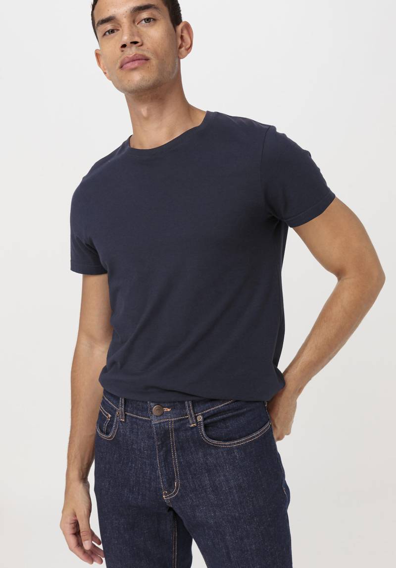 hessnatur Herren Basic T-Shirt Regular aus Bio-Baumwolle im - blau Grösse48 von hessnatur