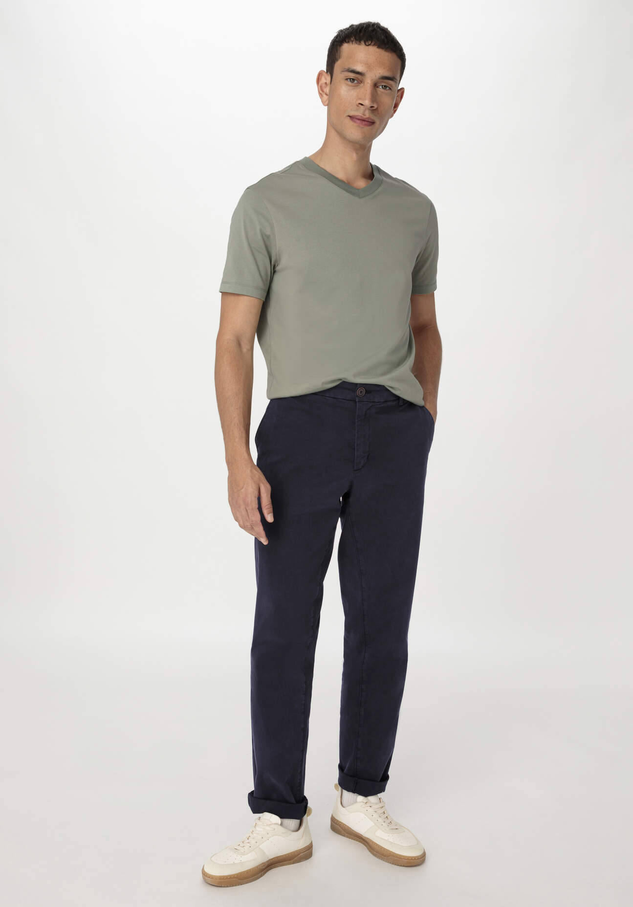 hessnatur Herren Chino LENN Regular aus Bio-Baumwolle - blau Grösse48 von hessnatur