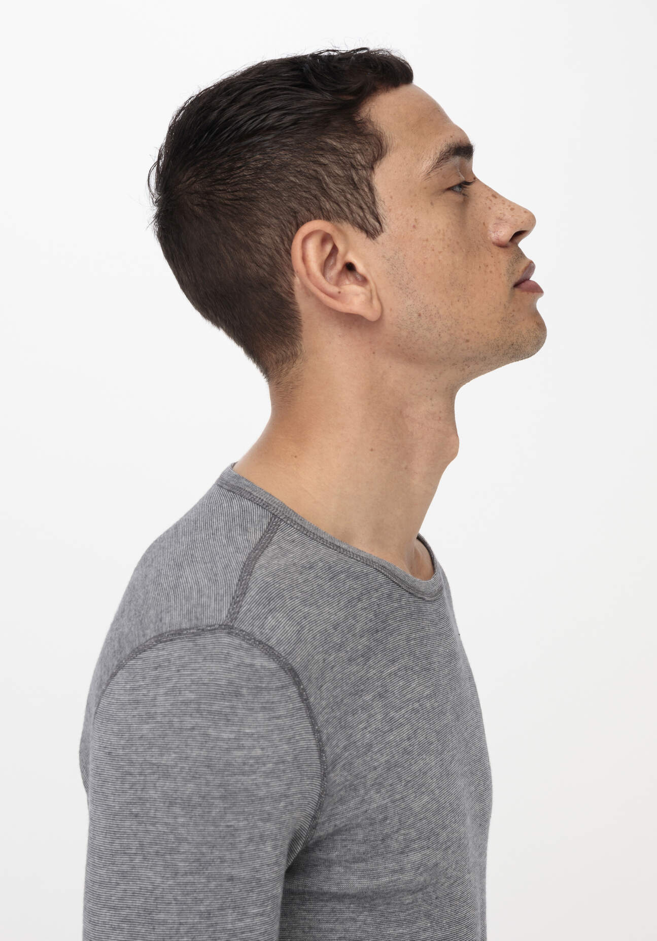 hessnatur Herren Merino Langarmshirt Regular PURE FUNCTION mit Bio-Merinowolle und Seide - grau Grösse4 = S hessnatur Herren Merino Langarmshirt Regular PURE FUNCTION mit Bio-Merinowolle und Seide - grau Grösse4 = S von hessnatur