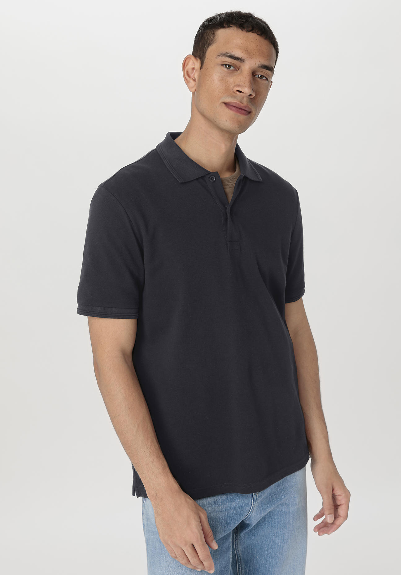 hessnatur Herren Zwirn Polo Shirt Regular aus Bio-Baumwolle - schwarz Grösse46 von hessnatur