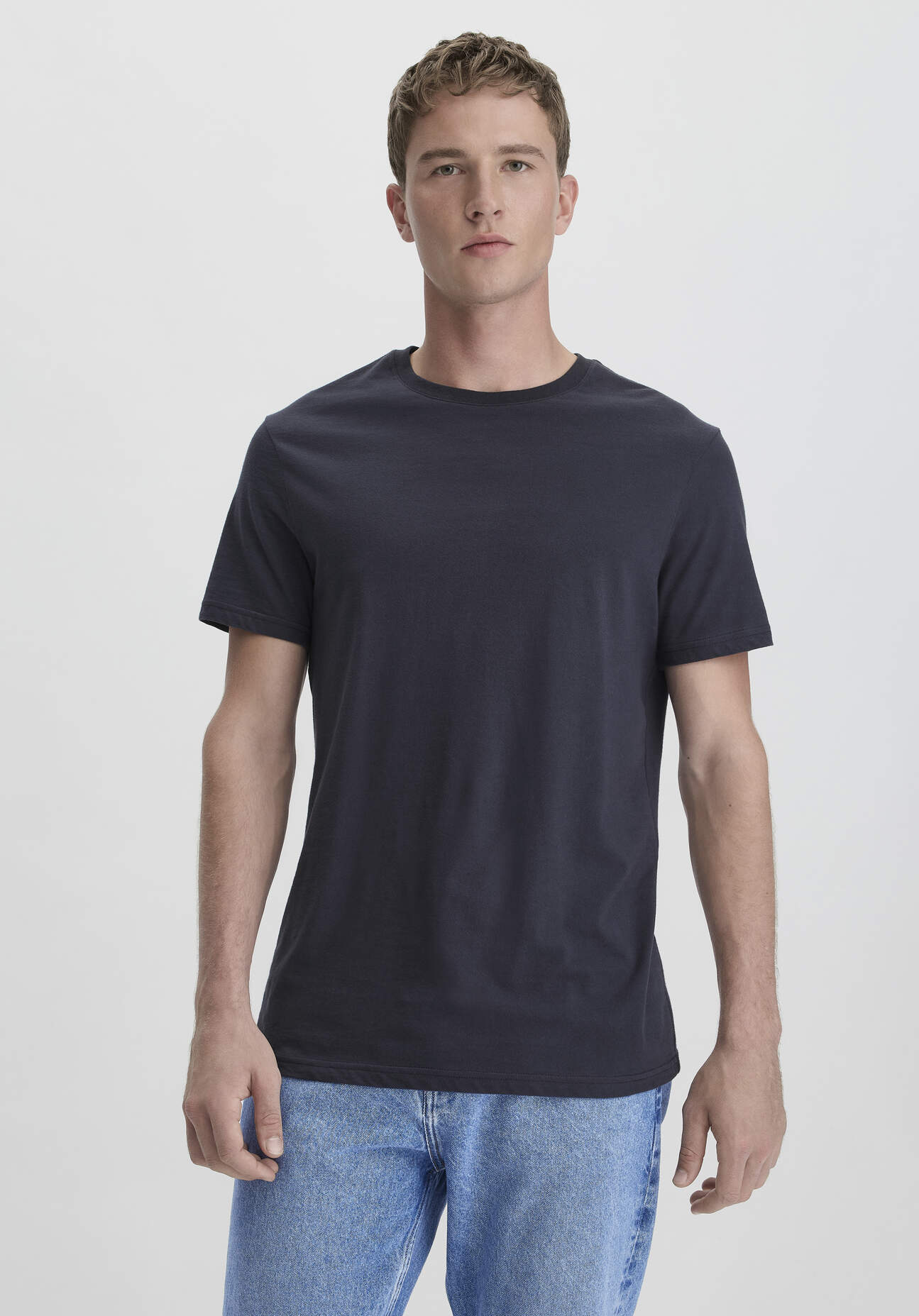 hessnatur Herren T-Shirt Regular aus Bio-Baumwolle - blau Grösse52 hessnatur Herren T-Shirt Regular aus Bio-Baumwolle - blau Grösse52 von hessnatur