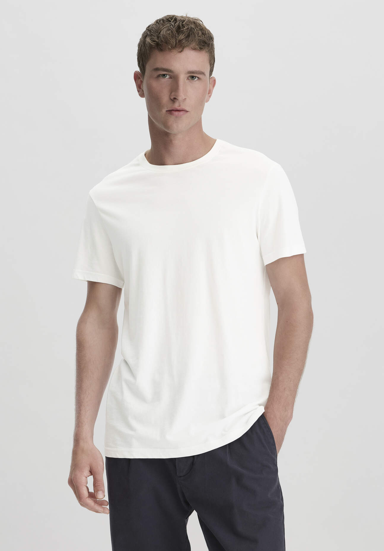 hessnatur Herren T-Shirt Regular aus Bio-Baumwolle - weiß Grösse46 hessnatur Herren T-Shirt Regular aus Bio-Baumwolle - weiß Grösse46 von hessnatur