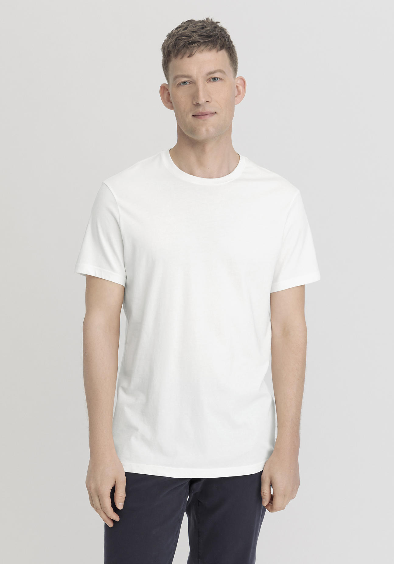 hessnatur Herren T-Shirt Regular aus Bio-Baumwolle - weiß Grösse48 von hessnatur