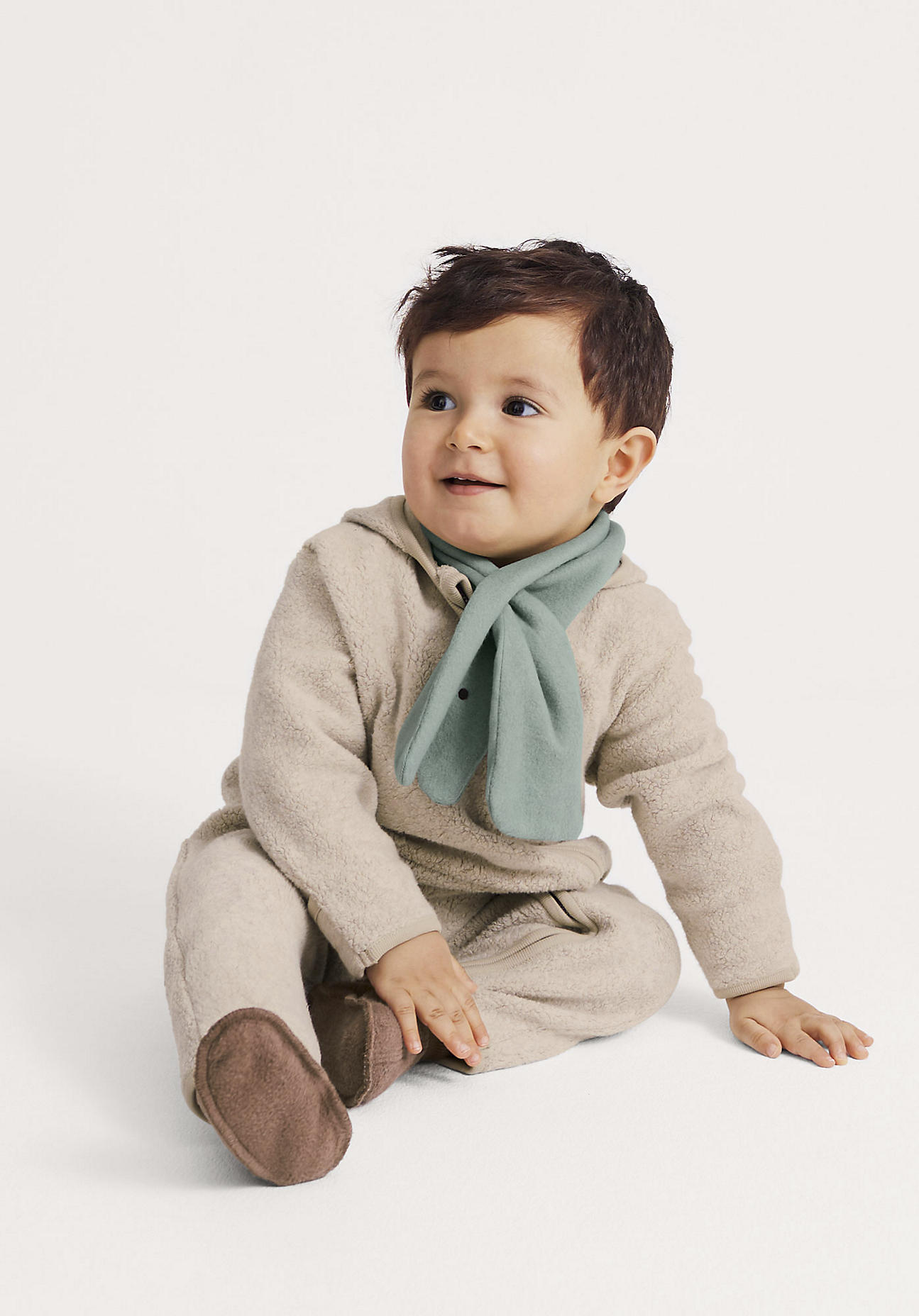 hessnatur Baby Fleece Overall Regular aus Bio-Baumwolle - beige Grösse50/56 von hessnatur