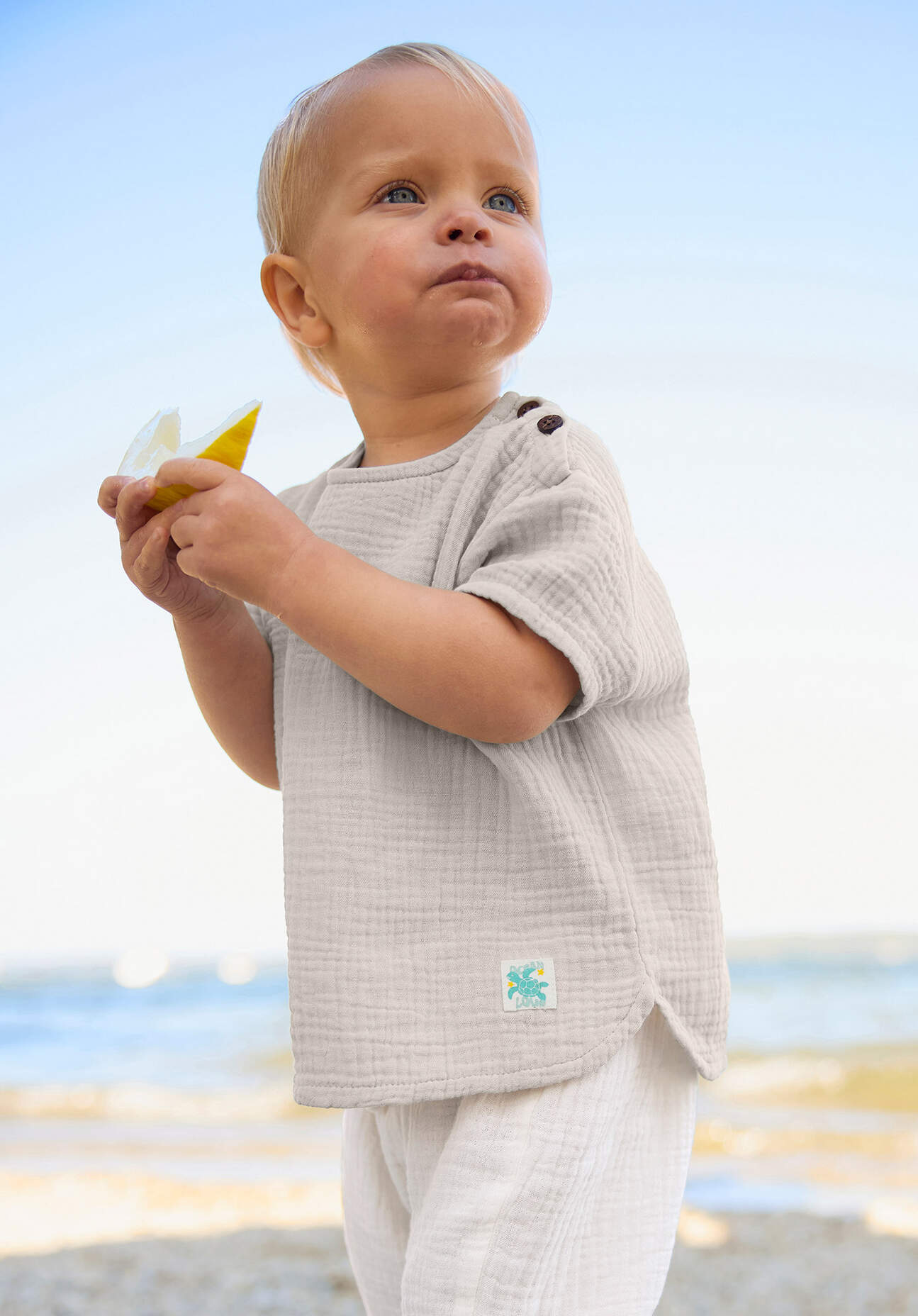 hessnatur Baby Musselin Shirt Regular aus Bio-Baumwolle - beige Grösse62/68 hessnatur Baby Musselin Shirt Regular aus Bio-Baumwolle - beige Grösse62/68 von hessnatur