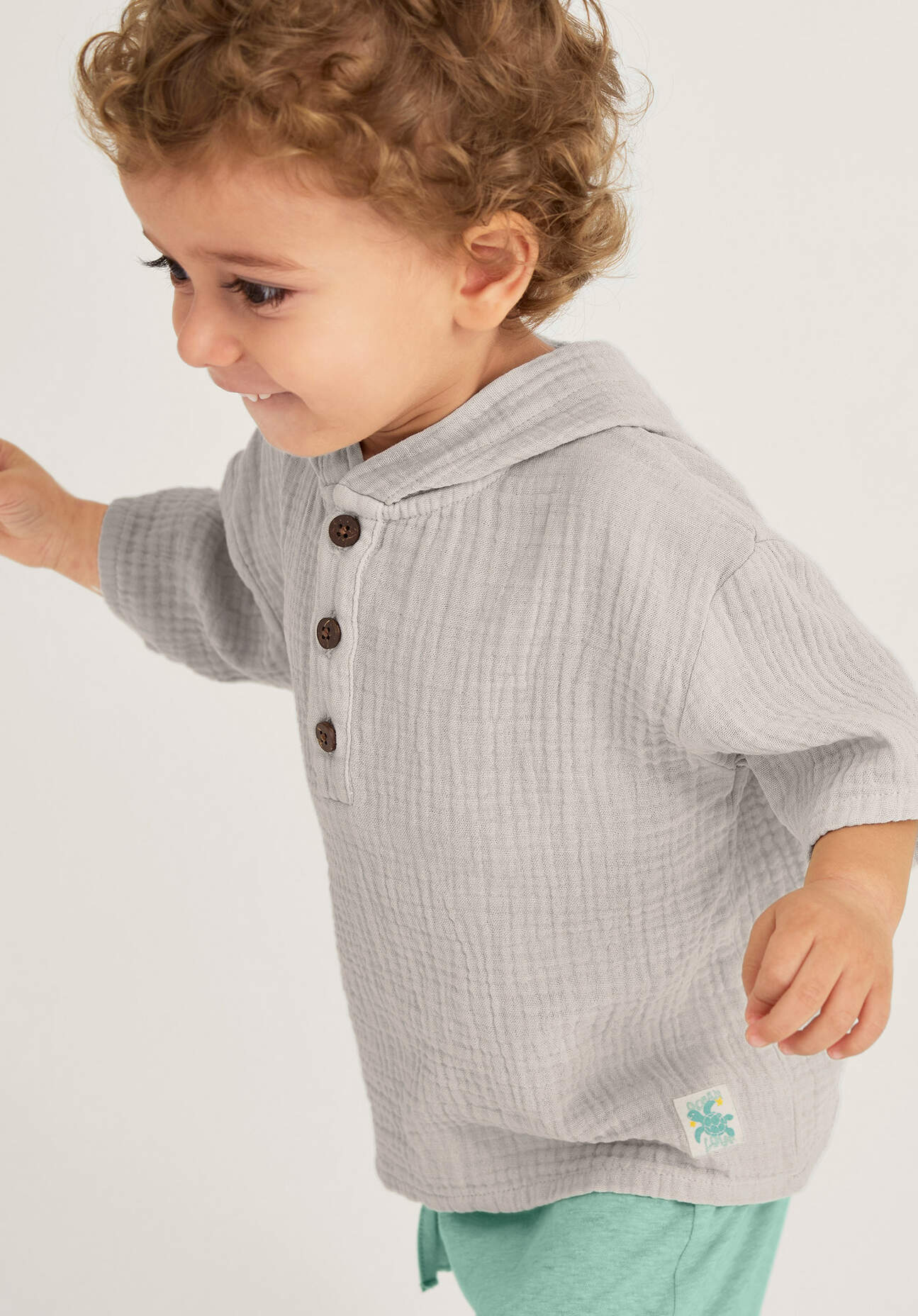 hessnatur Baby Musselin Shirt Regular aus Bio-Baumwolle - beige Grösse62/68 hessnatur Baby Musselin Shirt Regular aus Bio-Baumwolle - beige Grösse62/68 von hessnatur