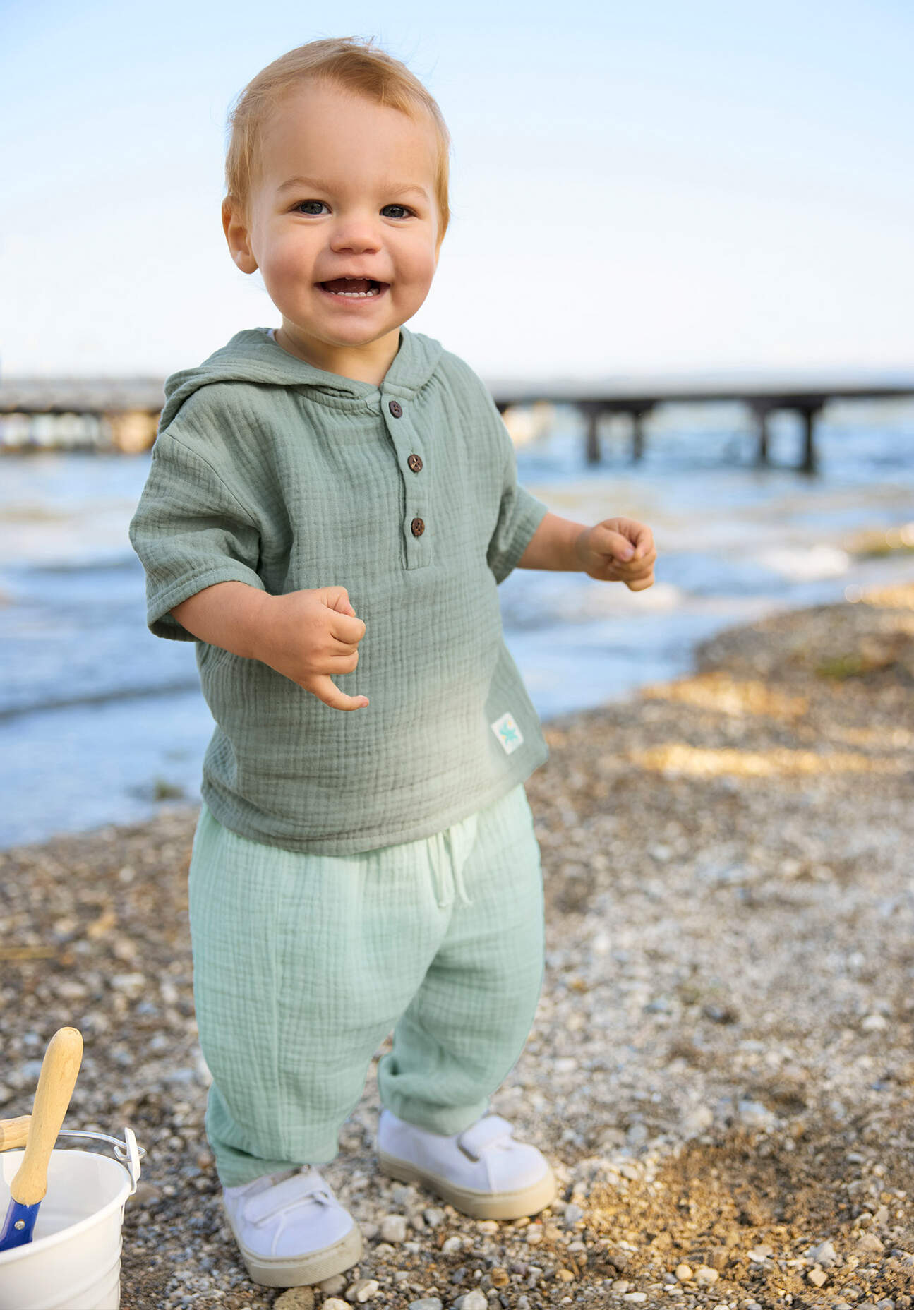 hessnatur Baby Musselin Shirt Regular aus Bio-Baumwolle - grün Grösse62/68 hessnatur Baby Musselin Shirt Regular aus Bio-Baumwolle - grün Grösse62/68 von hessnatur