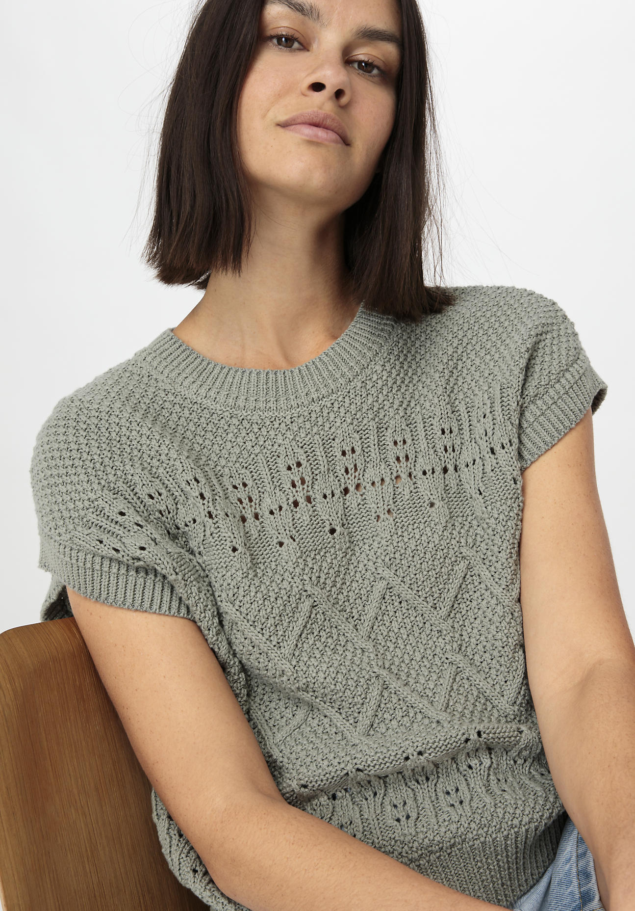 hessnatur Damen Ärmelloser Strickpullover Relaxed aus Bio-Baumwolle - grün GrösseL von hessnatur