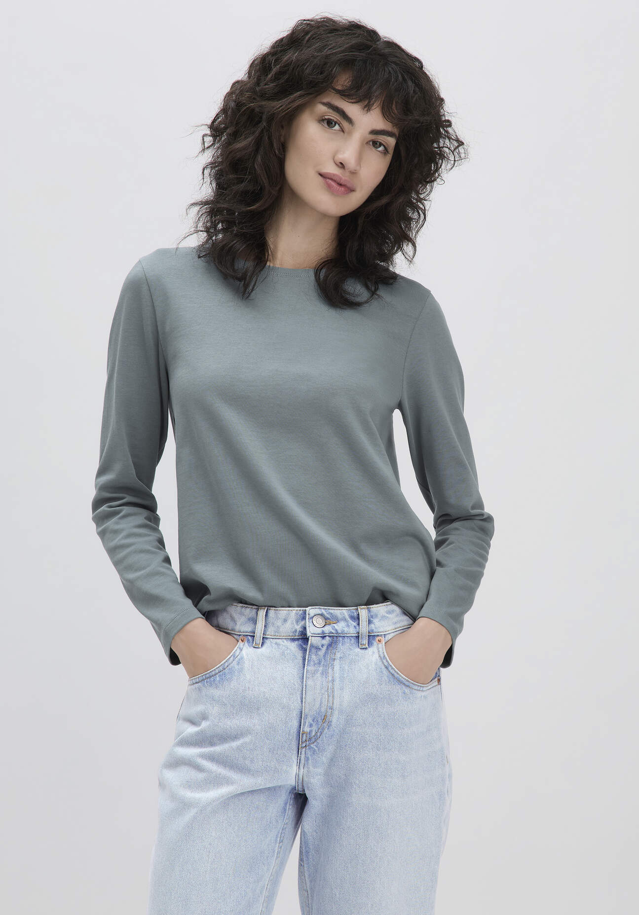 hessnatur Damen Heavy Shirt Relaxed aus Bio-Baumwolle - grün Grösse34 von hessnatur