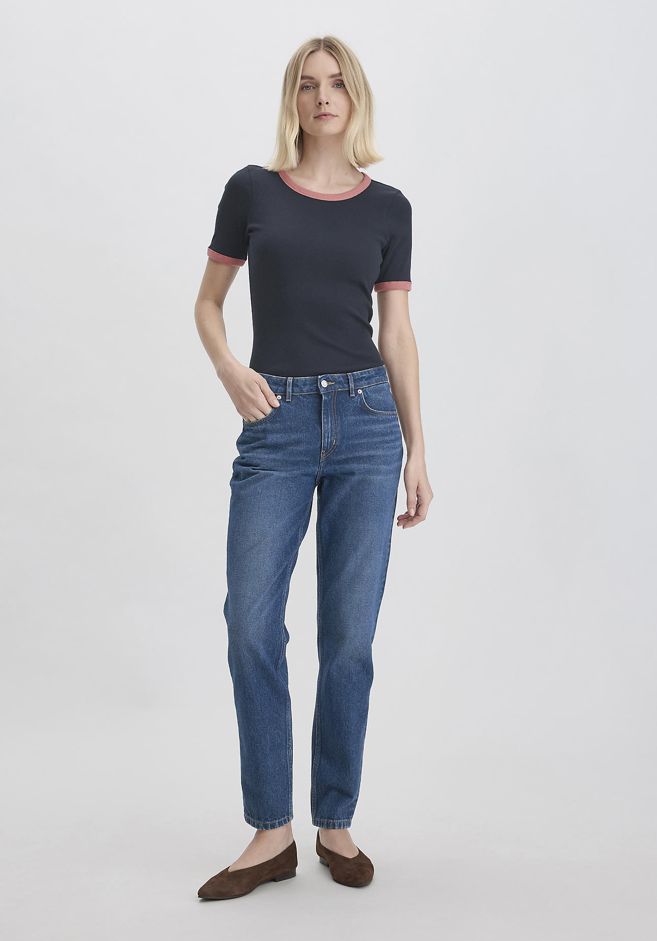 hessnatur Damen Jeans HANNA High Rise Mom aus Bio-Denim - blau Grösse27/30 von hessnatur