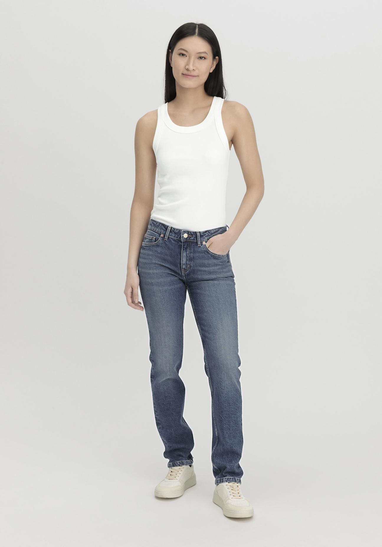 hessnatur Damen Jeans MARIE Mid Rise Straight aus Bio-Denim - blau Grösse27/32 von hessnatur