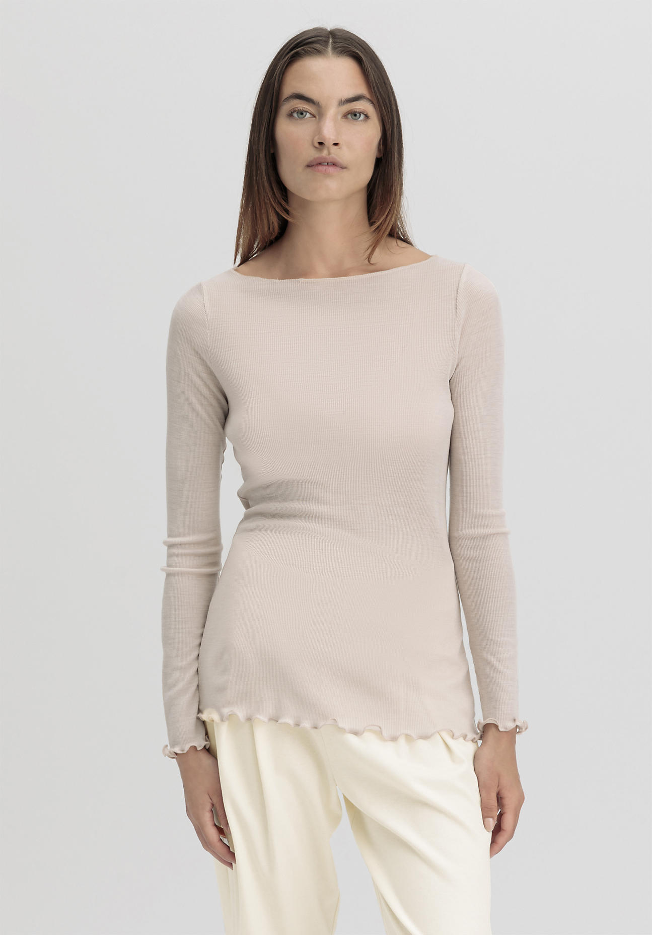 hessnatur Damen Longsleeve Fitted WARM TOUCH aus Bio-Schurwolle und TENCEL™ Lyocell - beige Grösse34 von hessnatur