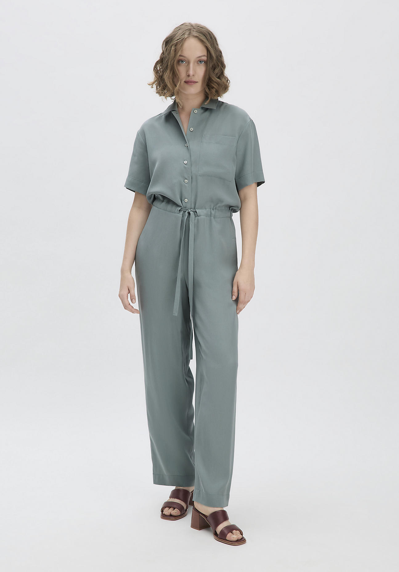 hessnatur Damen Overall Relaxed aus TENCEL™ Lyocell - grün Grösse34 von hessnatur