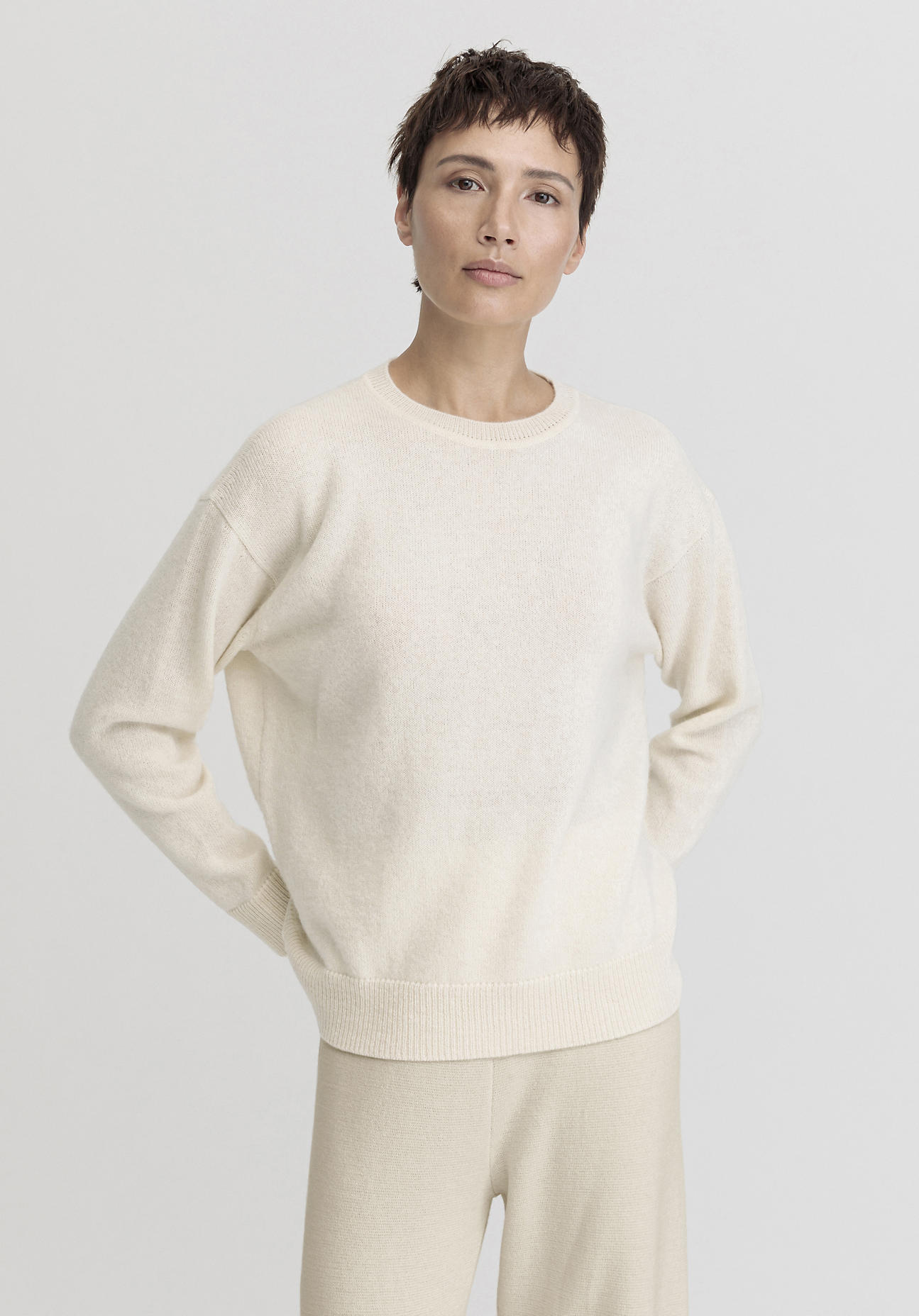 hessnatur Damen Pullover Relaxed aus Alpaka Wolle - naturfarben GrösseL von hessnatur