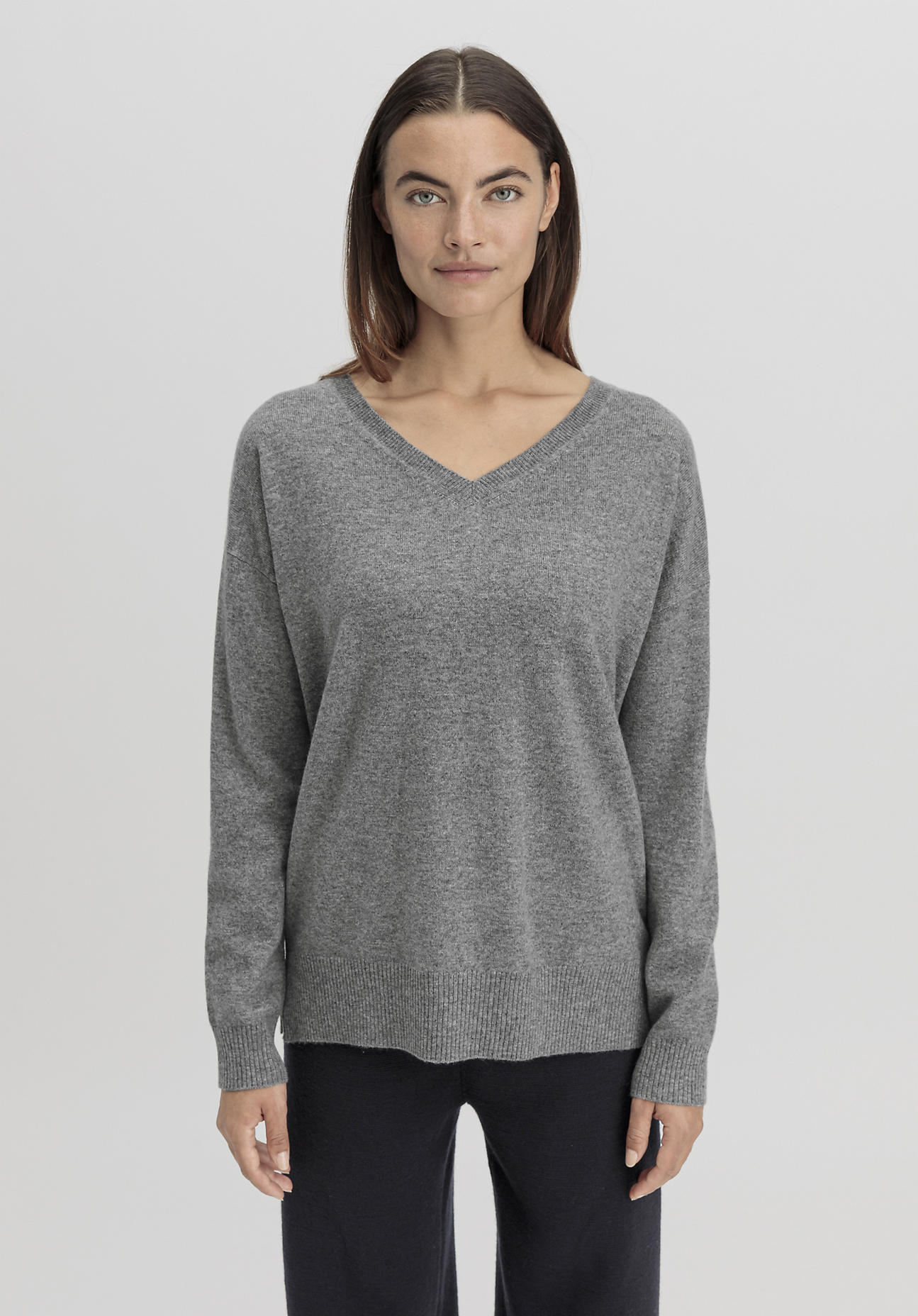 hessnatur Damen Pullover Relaxed aus Schurwolle mit Kaschmir - grau GrösseL von hessnatur