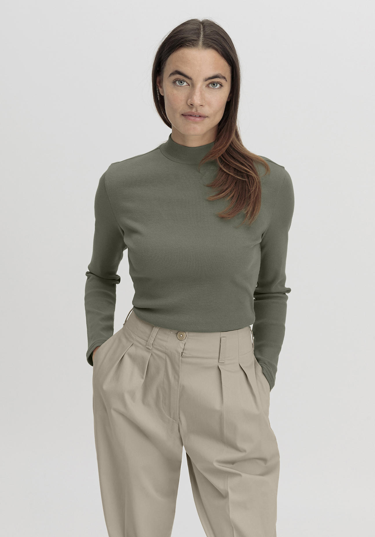 hessnatur Damen Rib Longshirt Slim aus Bio-Baumwolle - grün Grösse34 von hessnatur