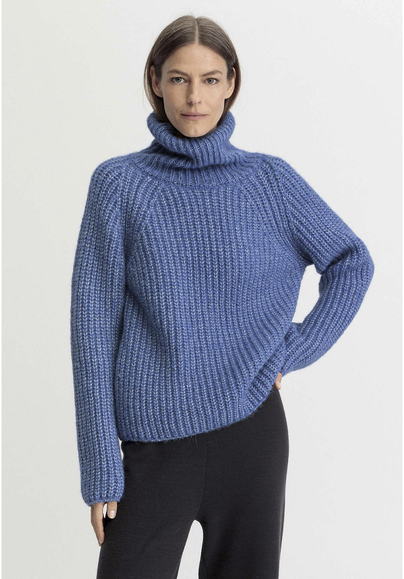 hessnatur Damen Rollkragen Pullover Relaxed aus Alpaka mit Bio-Baumwolle - blau GrösseL von hessnatur