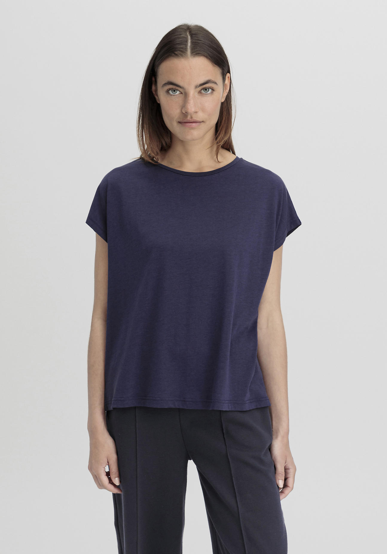 hessnatur Damen Shirt Oversize aus TENCEL™ Lyocell mit Bio-Baumwolle - blau GrösseL von hessnatur