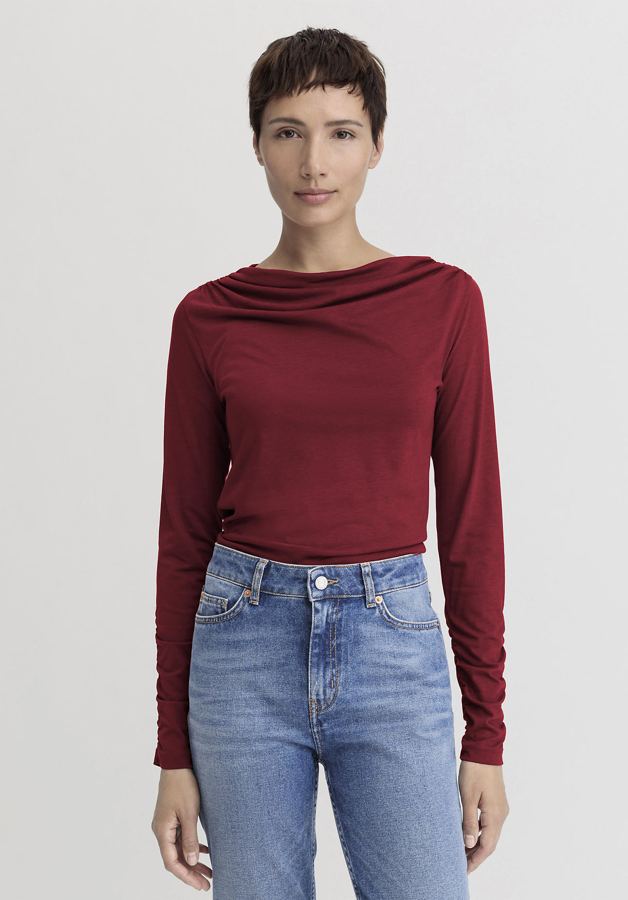 hessnatur Damen Shirt Slim aus TENCEL™ Lyocell mit Bio-Baumwolle - rot Grösse34 von hessnatur