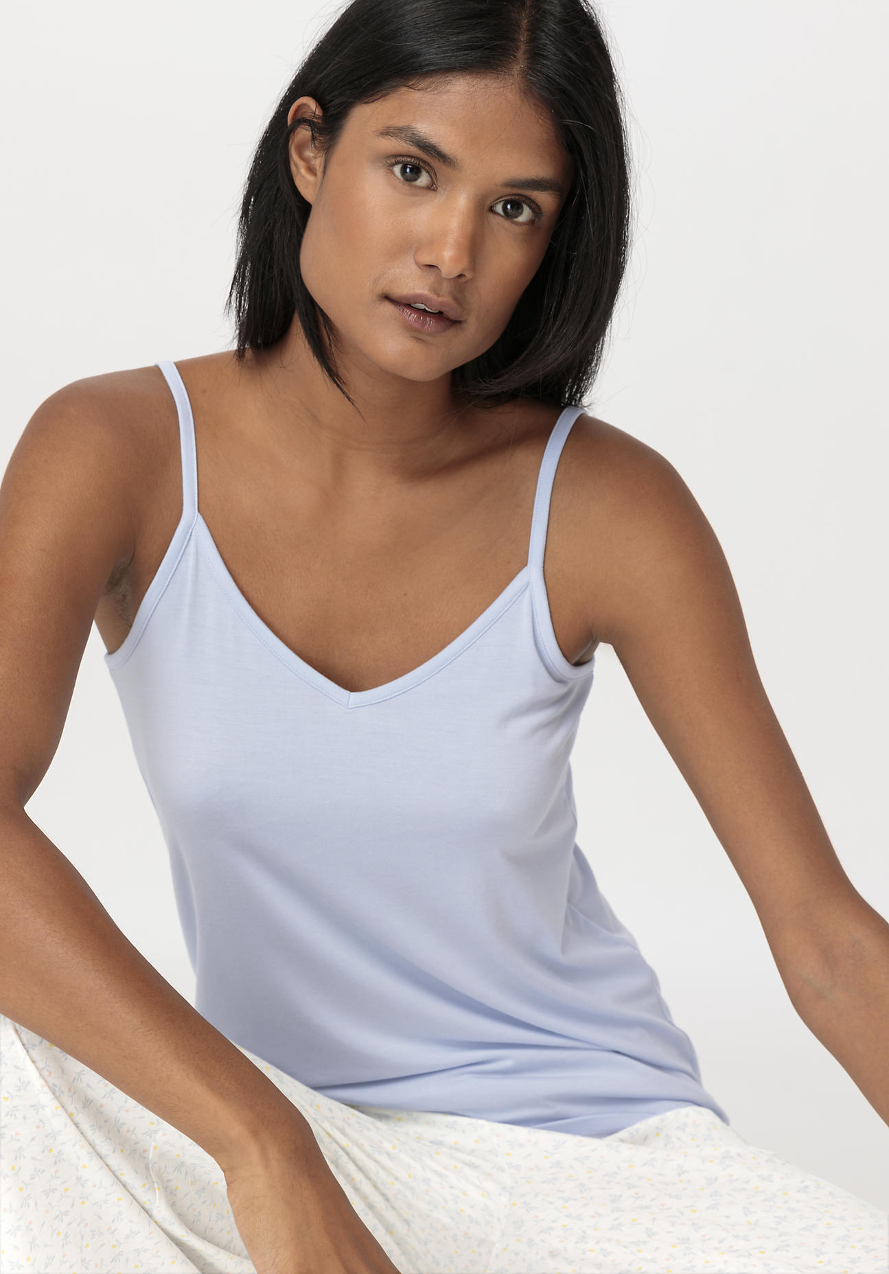 hessnatur Damen Spaghetti Top Regular PURE FLOW aus TENCEL™ Modal - blau Grösse36 von hessnatur