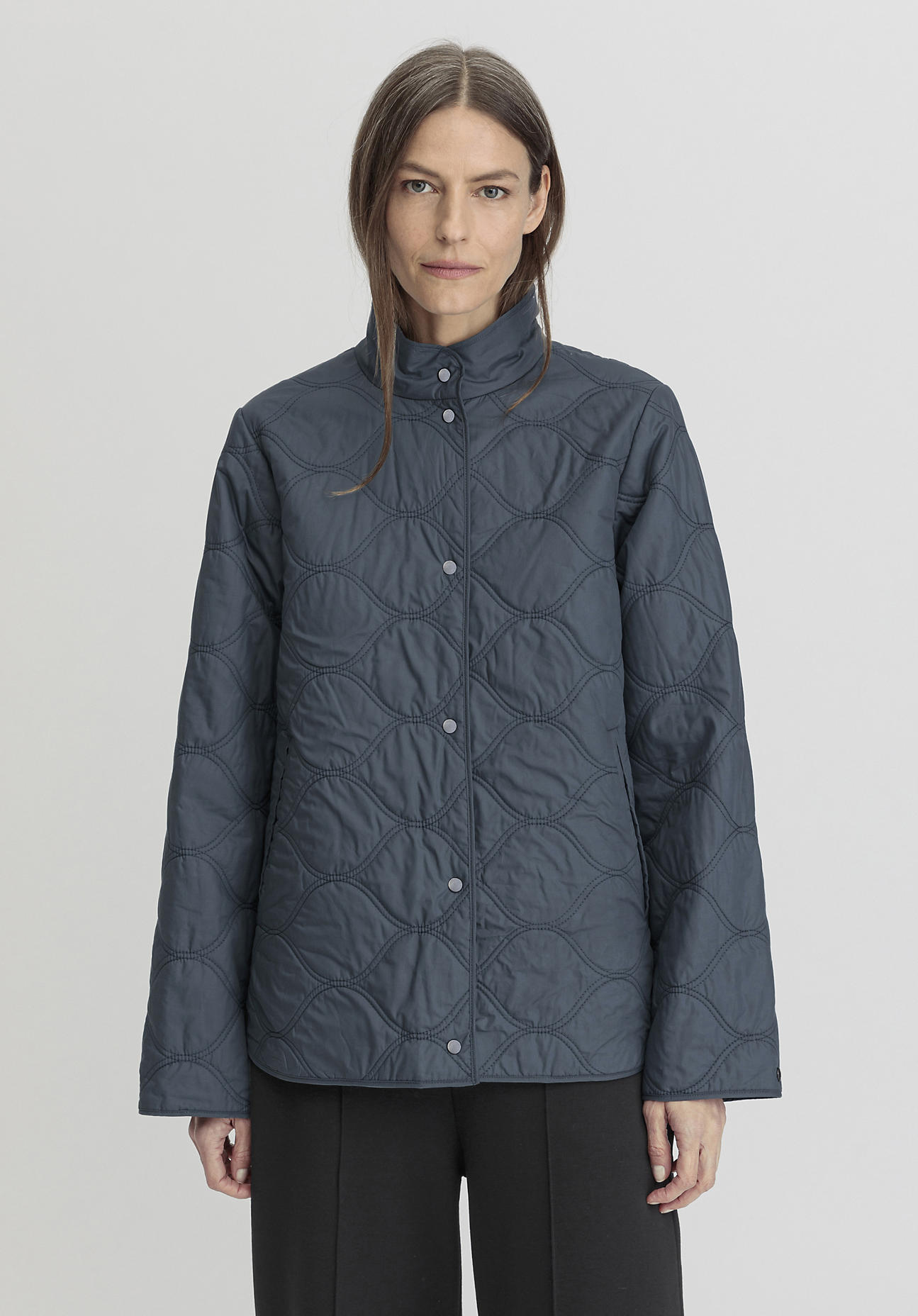 hessnatur Damen Steppjacke Regular NATURE SHELL aus Bio-Baumwolle - blau GrösseM von hessnatur