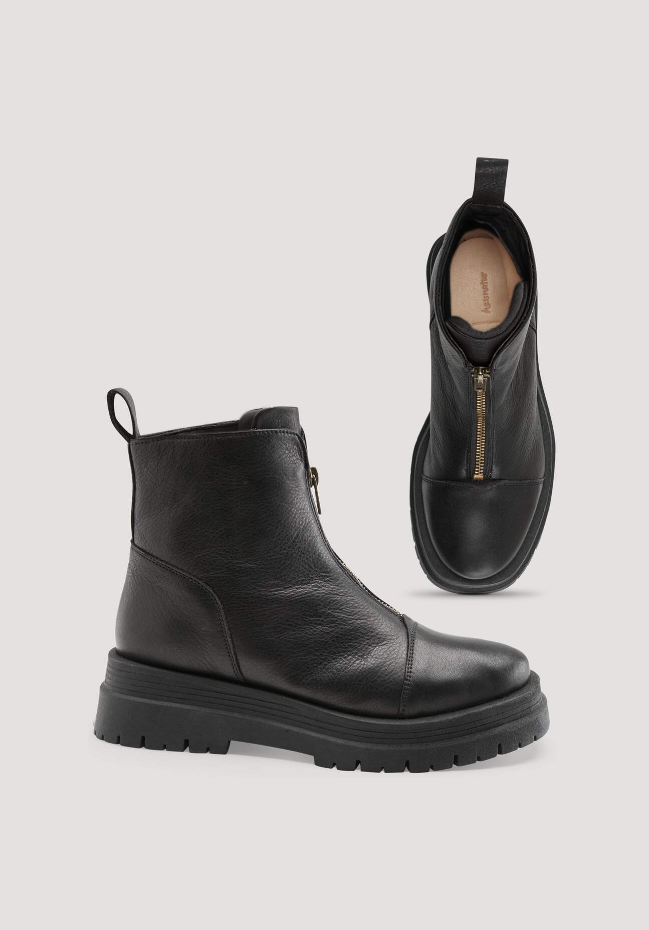 hessnatur Damen Stiefelette mit Zipper aus chromfrei gegerbtem Leder - schwarz Grösse38 von hessnatur