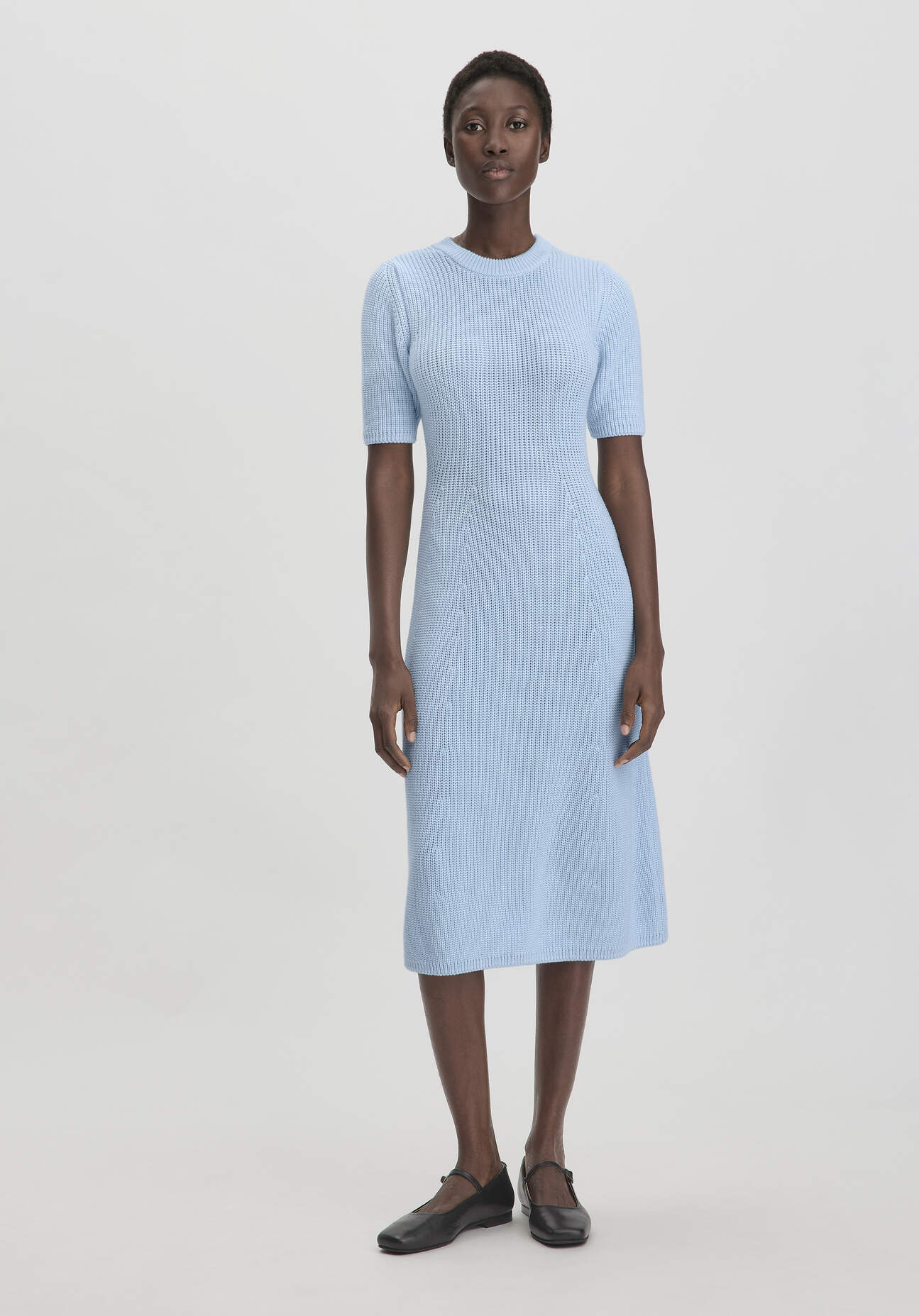 hessnatur Damen Strick Kleid Midi Slim aus Bio-Baumwolle - blau GrösseL hessnatur Damen Strick Kleid Midi Slim aus Bio-Baumwolle - blau GrösseL von hessnatur