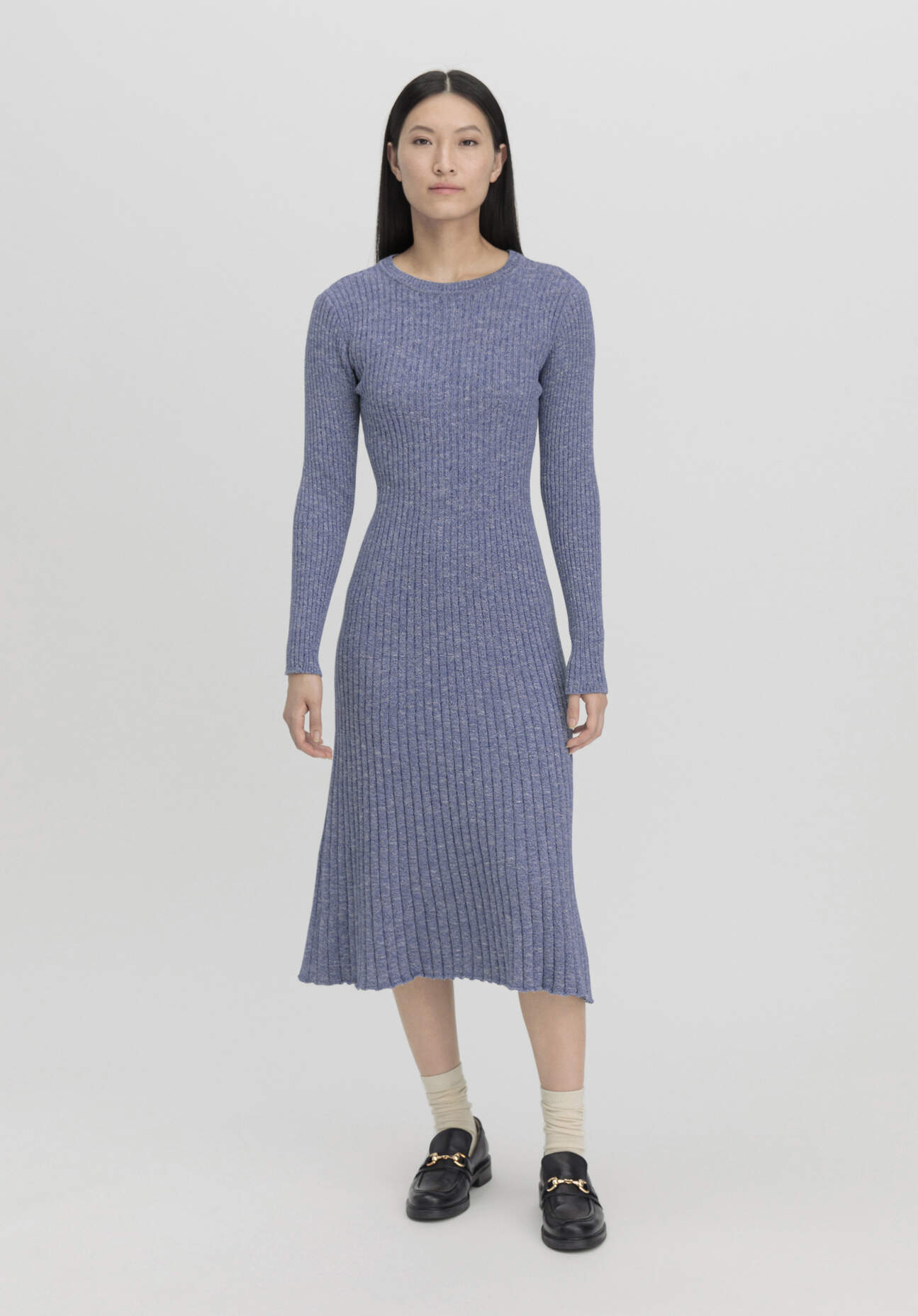 hessnatur Damen Strickkleid Midi Slim aus Bio-Baumwolle - blau Grösse40 hessnatur Damen Strickkleid Midi Slim aus Bio-Baumwolle - blau Grösse40 von hessnatur