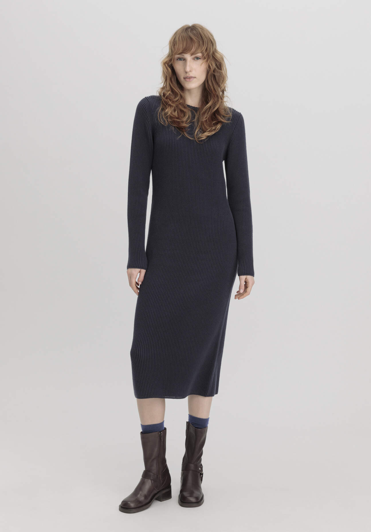 hessnatur Damen Strickkleid Midi Regular aus Bio-Baumwolle - blau GrösseS hessnatur Damen Strickkleid Midi Regular aus Bio-Baumwolle - blau GrösseS von hessnatur