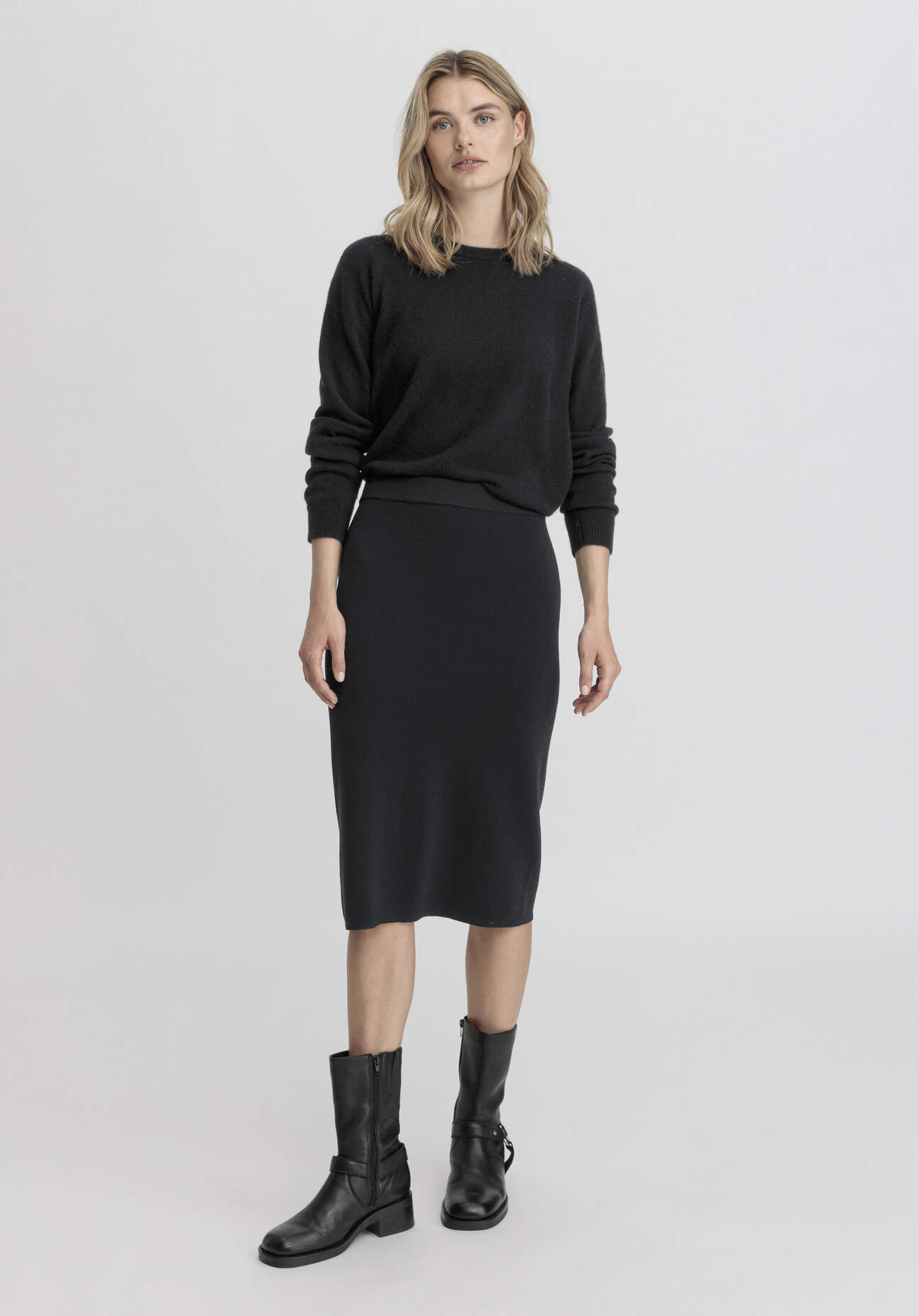 hessnatur Damen Strickrock Slim aus Bio-Merinowolle - schwarz Grösse46 hessnatur Damen Strickrock Slim aus Bio-Merinowolle - schwarz Grösse46 von hessnatur