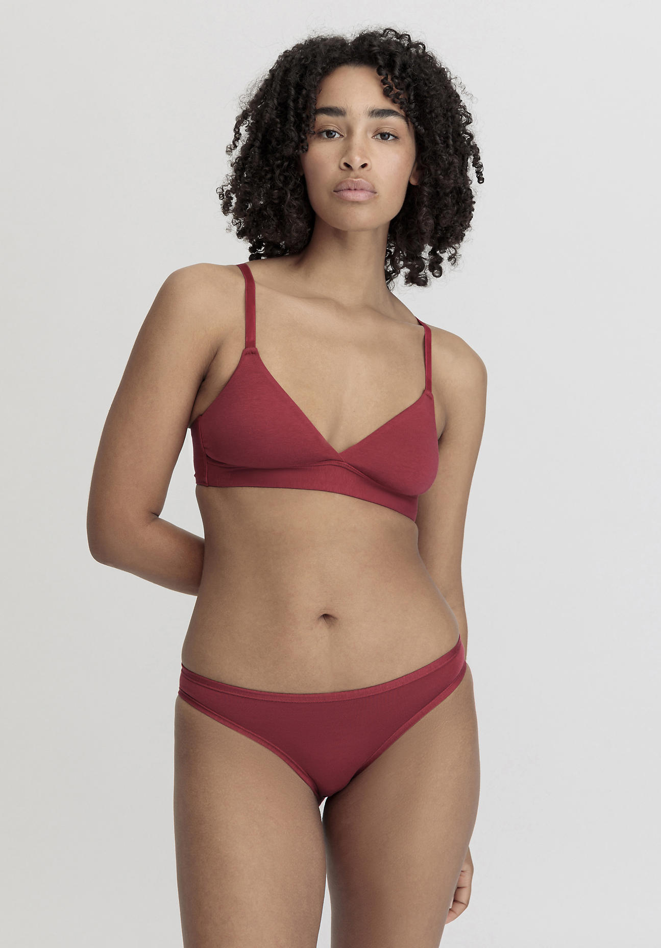 hessnatur Damen Triangel BH bügellos PURE SENSE aus TENCEL™ Modal - rot Grösse70B von hessnatur