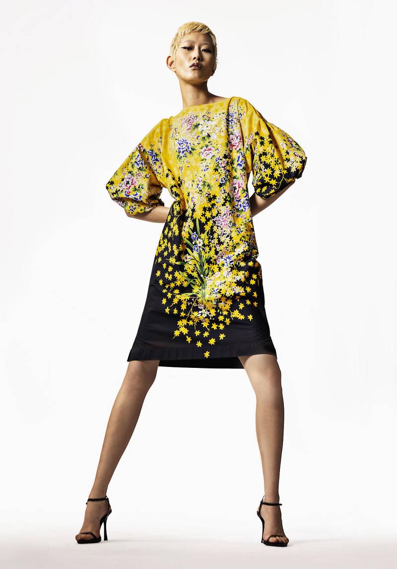 hessnatur Damen WUNDERKIND X HESSNATUR Kleid Oversize mit Kimono-Print aus Bio-Baumwolle - gelb GrösseL von hessnatur