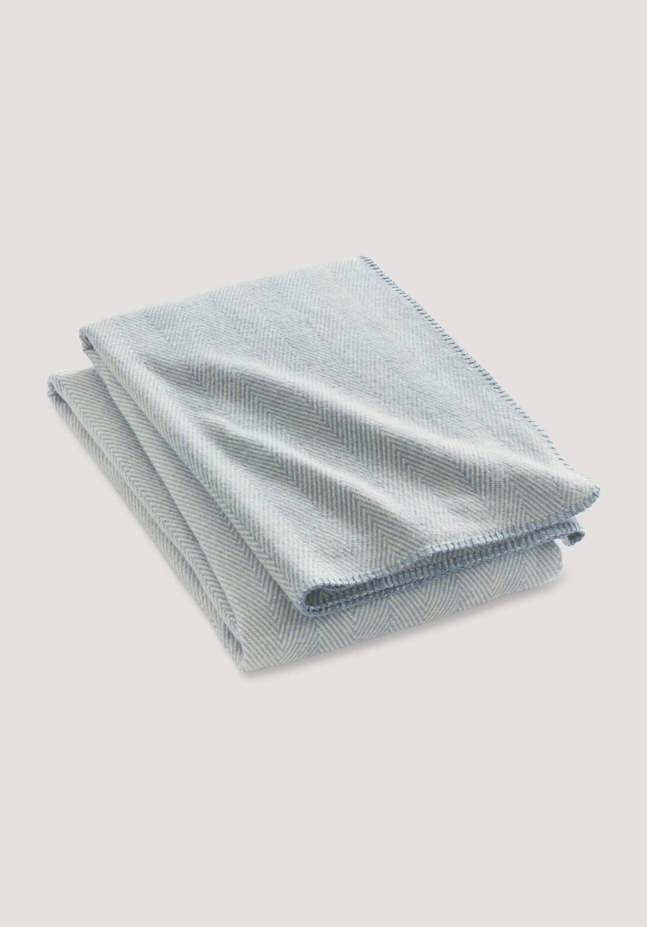 hessnatur Decke MERLE aus Bio-Baumwolle - blau Grösse140x180 cm hessnatur Decke MERLE aus Bio-Baumwolle - blau Grösse140x180 cm von hessnatur