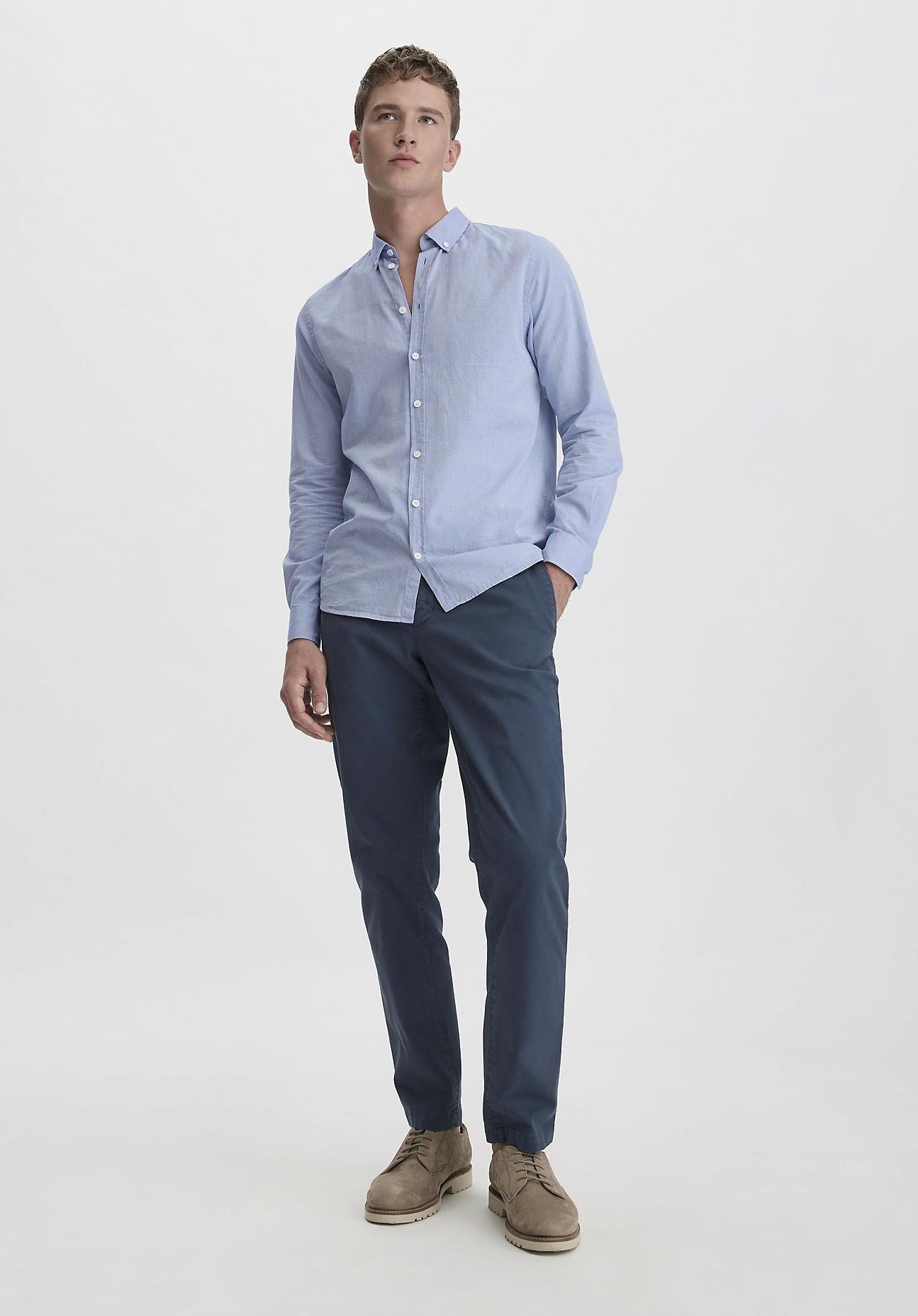 hessnatur Herren Chino LENN Regular aus Bio-Baumwolle - blau Grösse30/32 von hessnatur