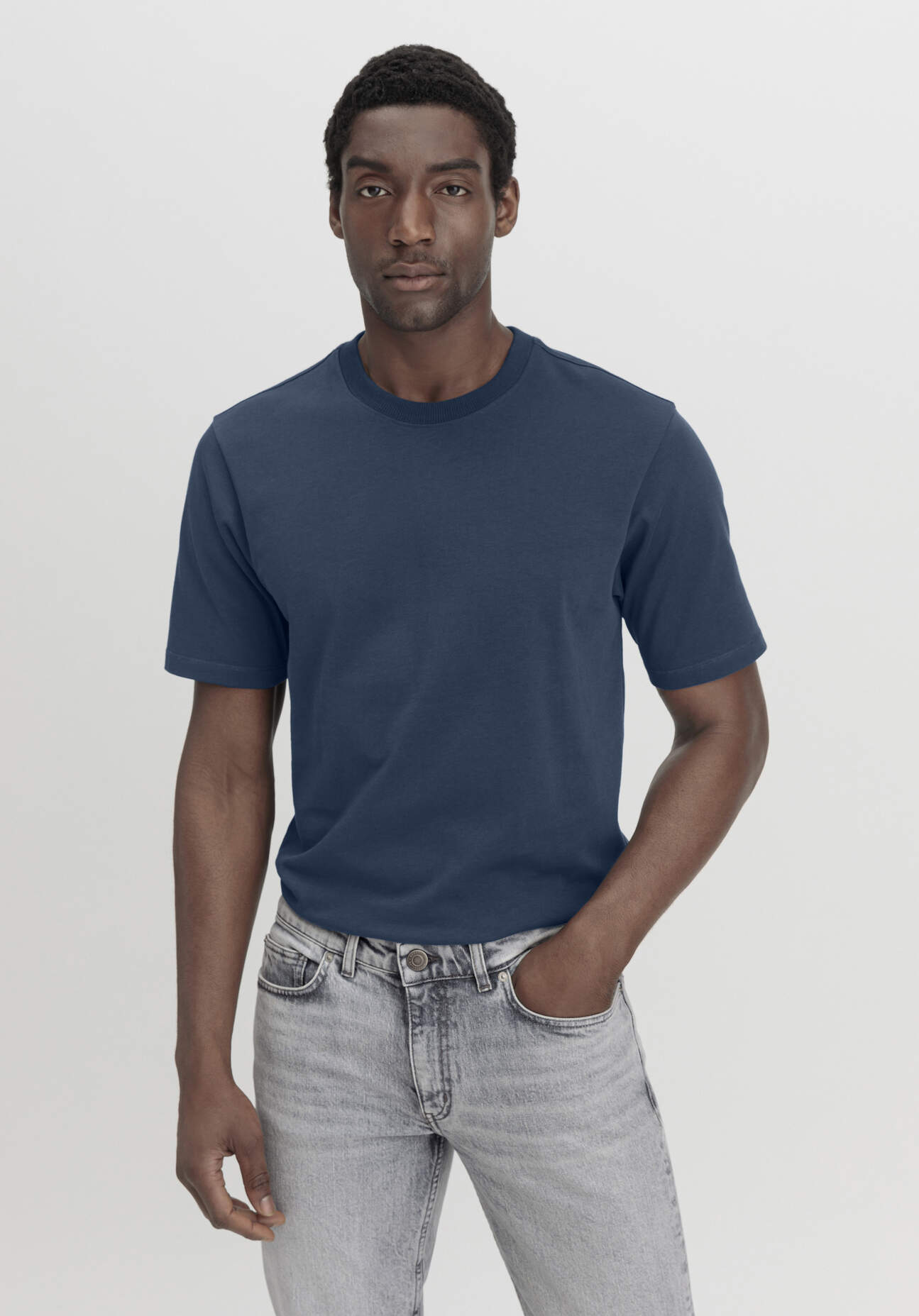 hessnatur Herren Heavy Shirt Relaxed aus Bio-Baumwolle - blau Grösse46 hessnatur Herren Heavy Shirt Relaxed aus Bio-Baumwolle - blau Grösse46 von hessnatur