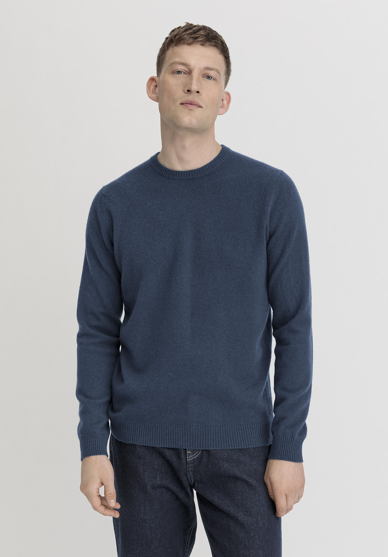 hessnatur Herren Pullover Regular aus Bio-Merinowolle mit Kaschmir - blau Grösse46 von hessnatur