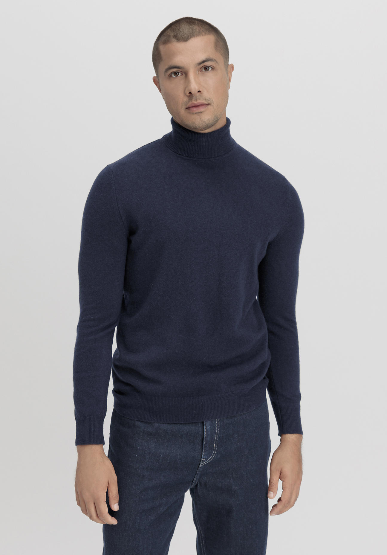 hessnatur Herren Rollkragen-Pullover Regular aus Bio-Merinowolle mit Kaschmir - blau Grösse48 von hessnatur