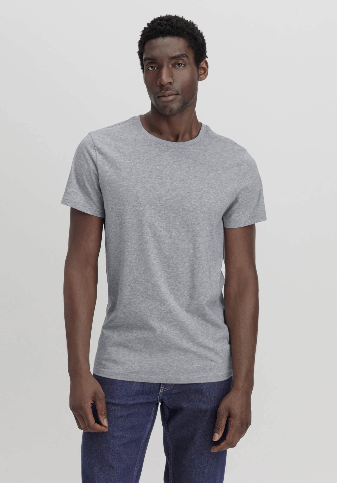 hessnatur Herren T-Shirt Regular aus Bio-Baumwolle - grau Grösse56 hessnatur Herren T-Shirt Regular aus Bio-Baumwolle - grau Grösse56 von hessnatur